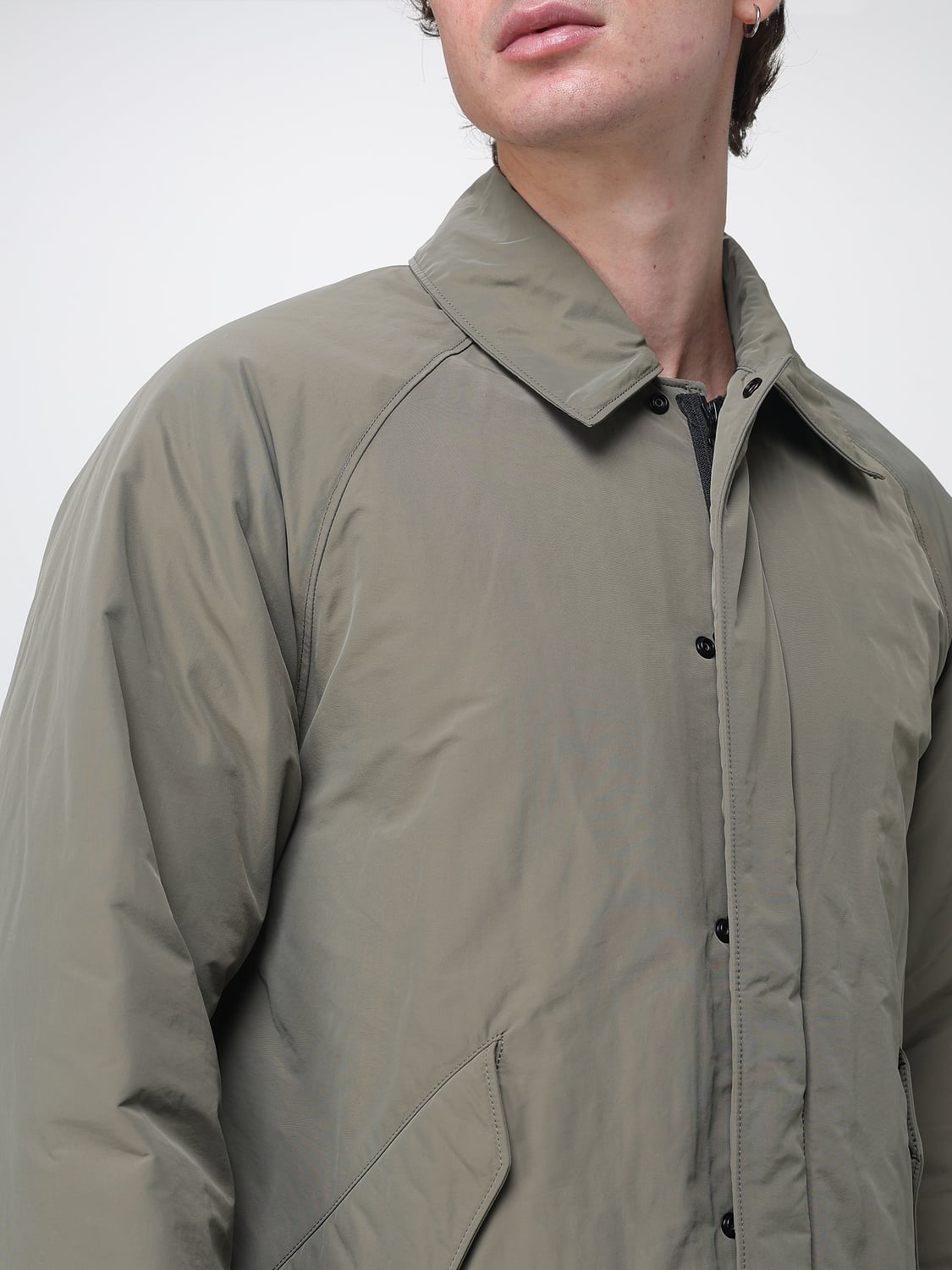 STONE ISLAND JACKET: Single-Breasted Knee-Length Trench Coat Stone Island in Nylon with Logo Patch, Green - Img 4