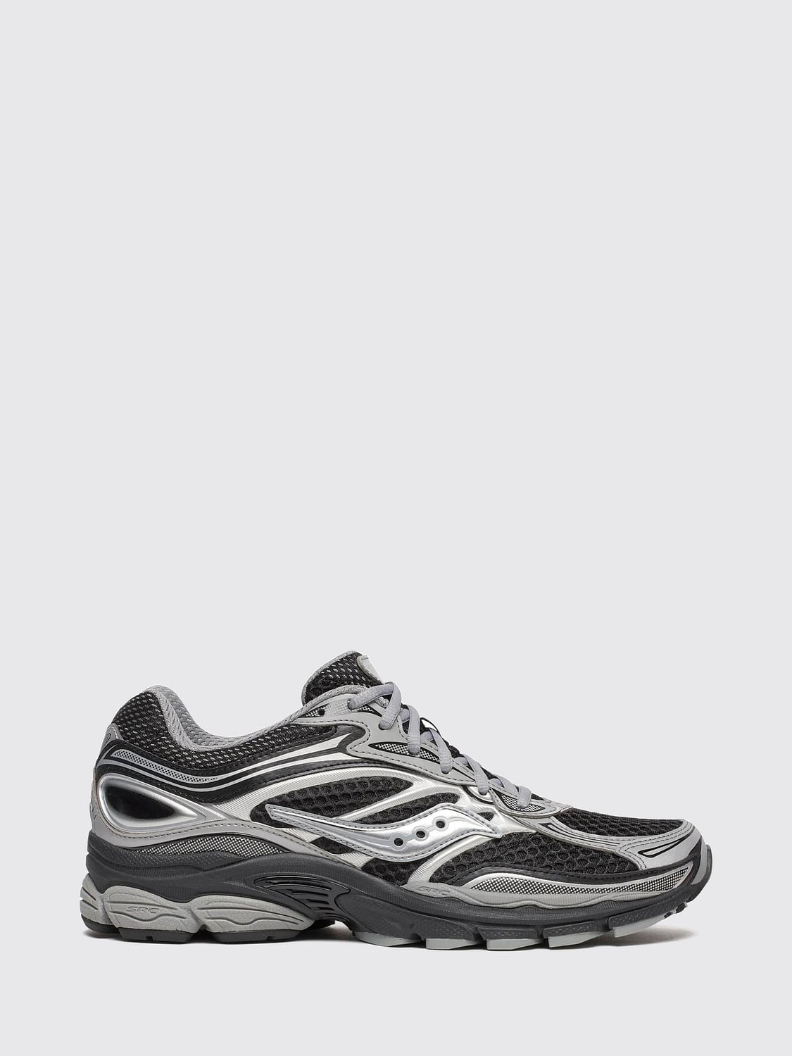 SAUCONY СПОРТИВНАЯ ОБУВЬ: Кроссовки Saucony ProGrid Omni 9 Disrupt из двухцветной сетки и технической ткани, Черный - Img 1