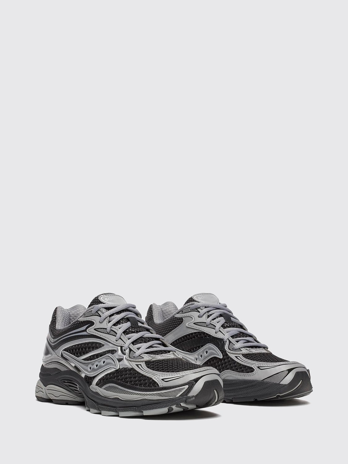 SAUCONY СПОРТИВНАЯ ОБУВЬ: Кроссовки Saucony ProGrid Omni 9 Disrupt из двухцветной сетки и технической ткани, Черный - Img 2
