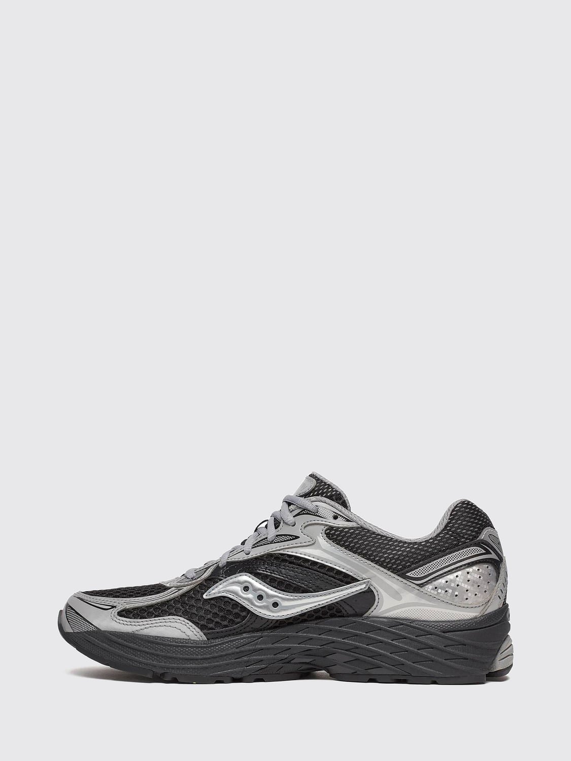 SAUCONY СПОРТИВНАЯ ОБУВЬ: Кроссовки Saucony ProGrid Omni 9 Disrupt из двухцветной сетки и технической ткани, Черный - Img 3