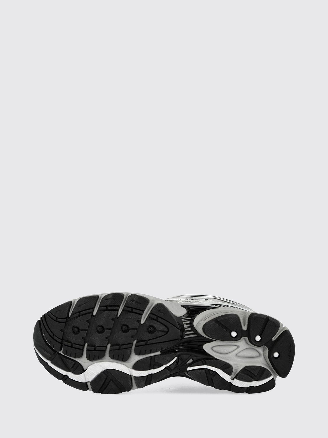 SAUCONY SNEAKERS: Sneakers ProGrid Omni 9 OG Saucony low top stringate con dettagli in mesh, Bianco 3 - Img 3