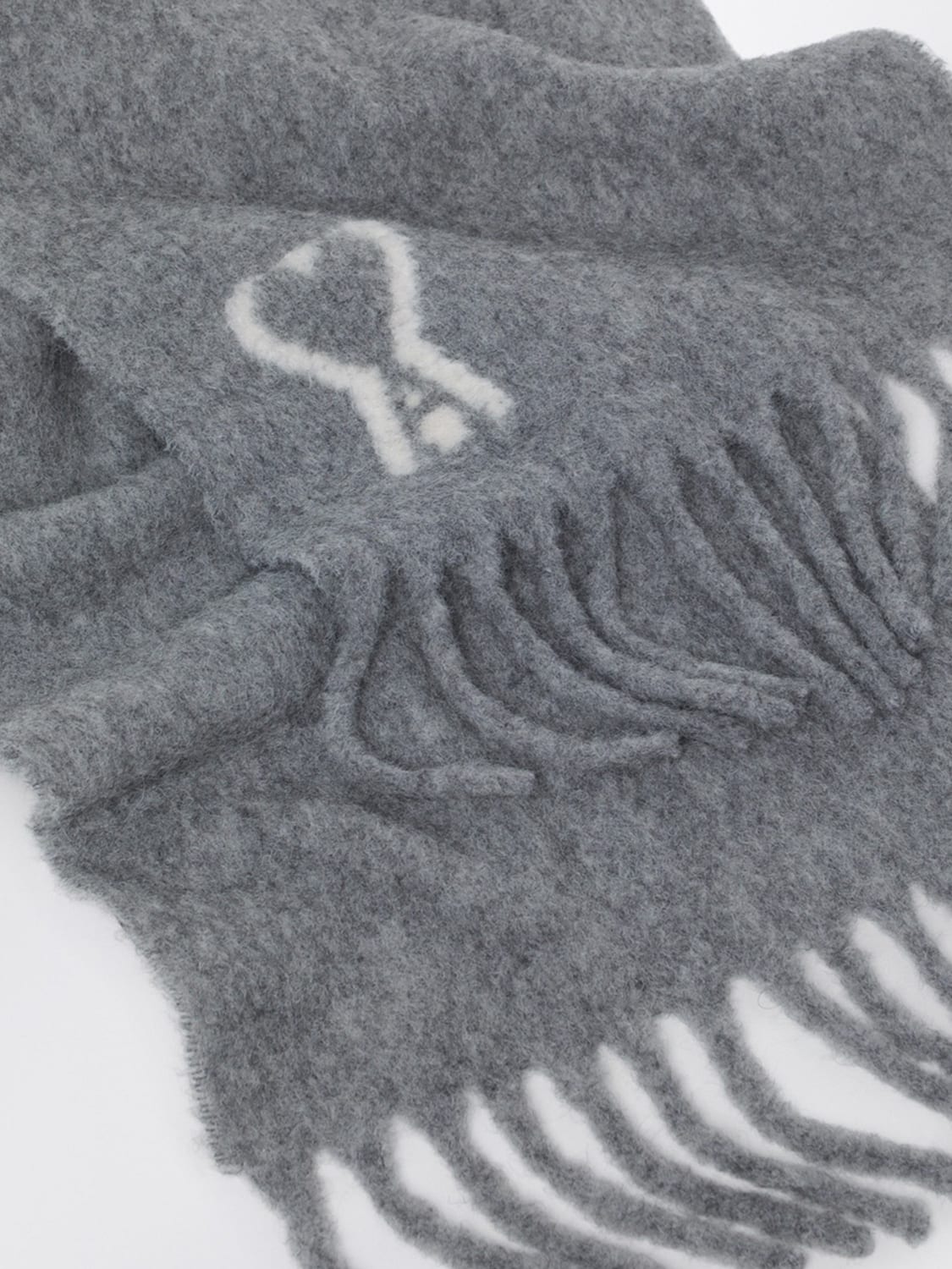 AMI PARIS SCIARPA: Sciarpa Ami Paris in lana di alpaca con logo stampato e bordi sfrangiati, Grigio - Img 3