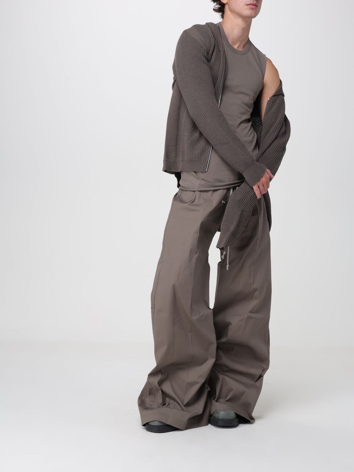 RICK OWENS 裤子: 裤子 男士 Rick Owens, 铁锈色 - Img 2