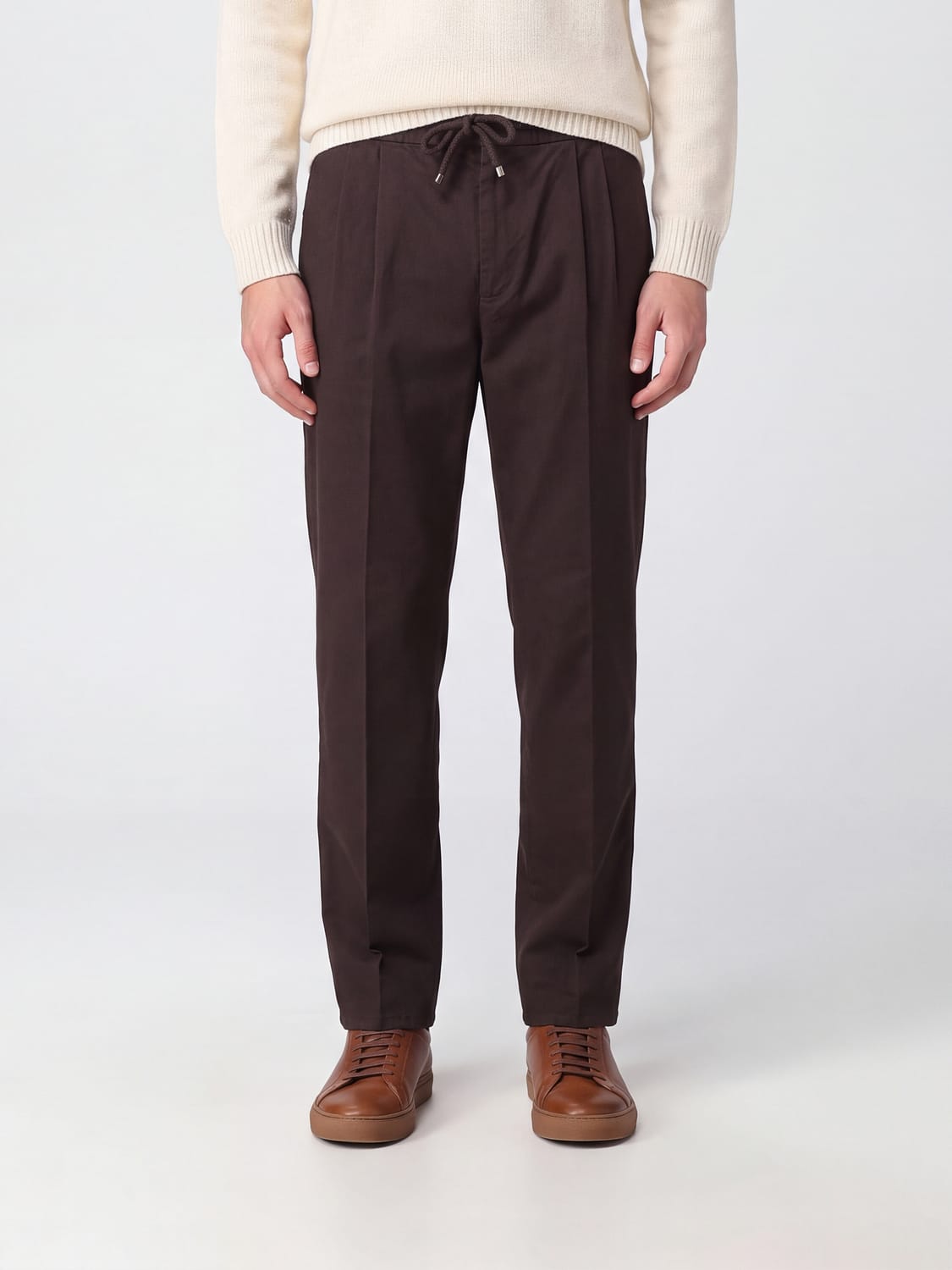 BRUNELLO CUCINELLI HOSE: Slim-Fit-Hose aus Baumwolle von Brunello Cucinelli mit Bundfalten und Kordelzug, Braun - Img 1