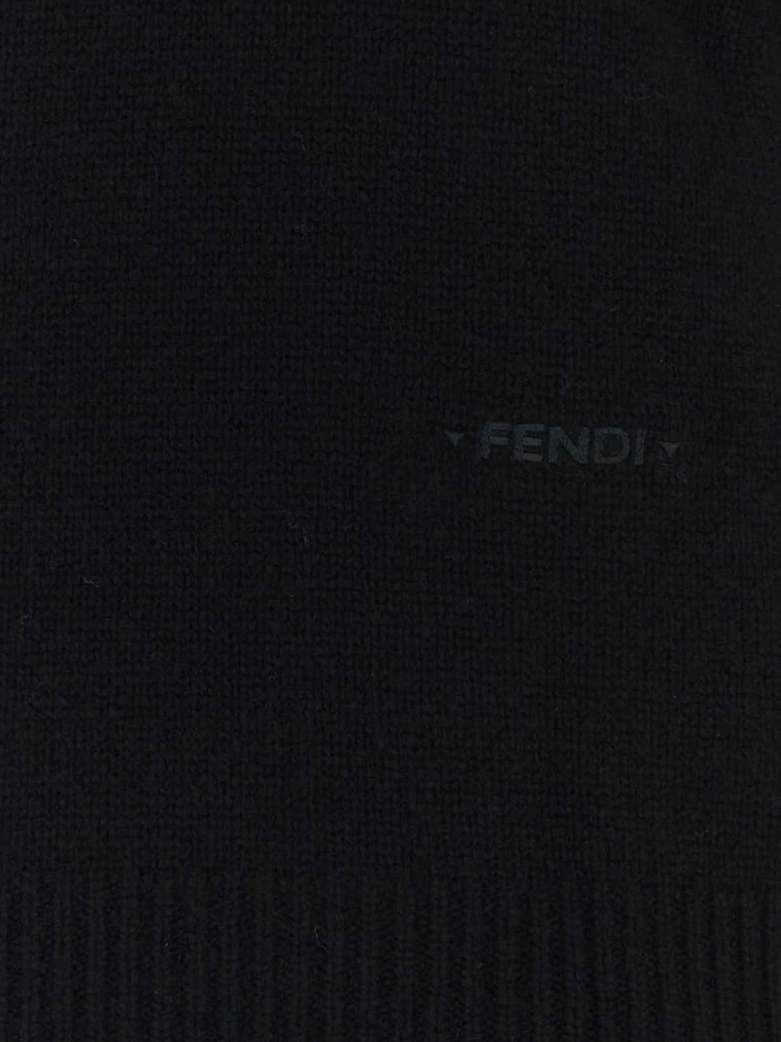 FENDI PULLOVER: V-Ausschnitt-Pullover Fendi aus 100% Kaschmir mit Rippbündchen, Schwarz - Img 4