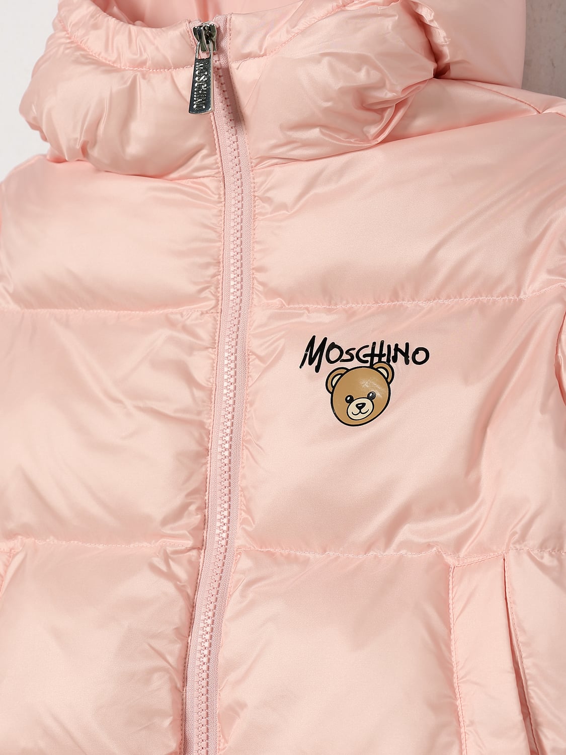 MOSCHINO JACKET: Moschino Boy's Short Quilted Nylon Puffer Jacket with a Hood and Contrast Logo, Pink - Img 3
