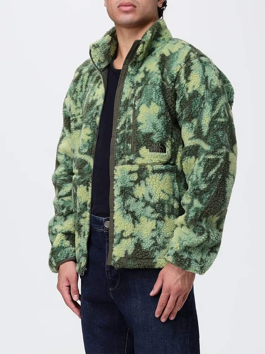 THE NORTH FACE JACKET: The North Face Abstract Print Relaxed Fit High-Neck Fleece Jacket, Green - Img 3