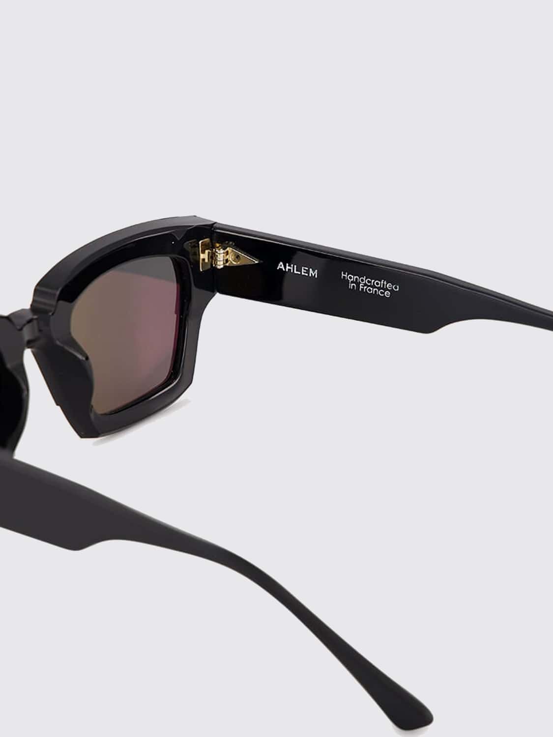 AHLEM SUNGLASSES: Magenta Cat-Eye Acetate and Metal Sunglasses Ahlem with CR-39 Lenses, Black - Img 4
