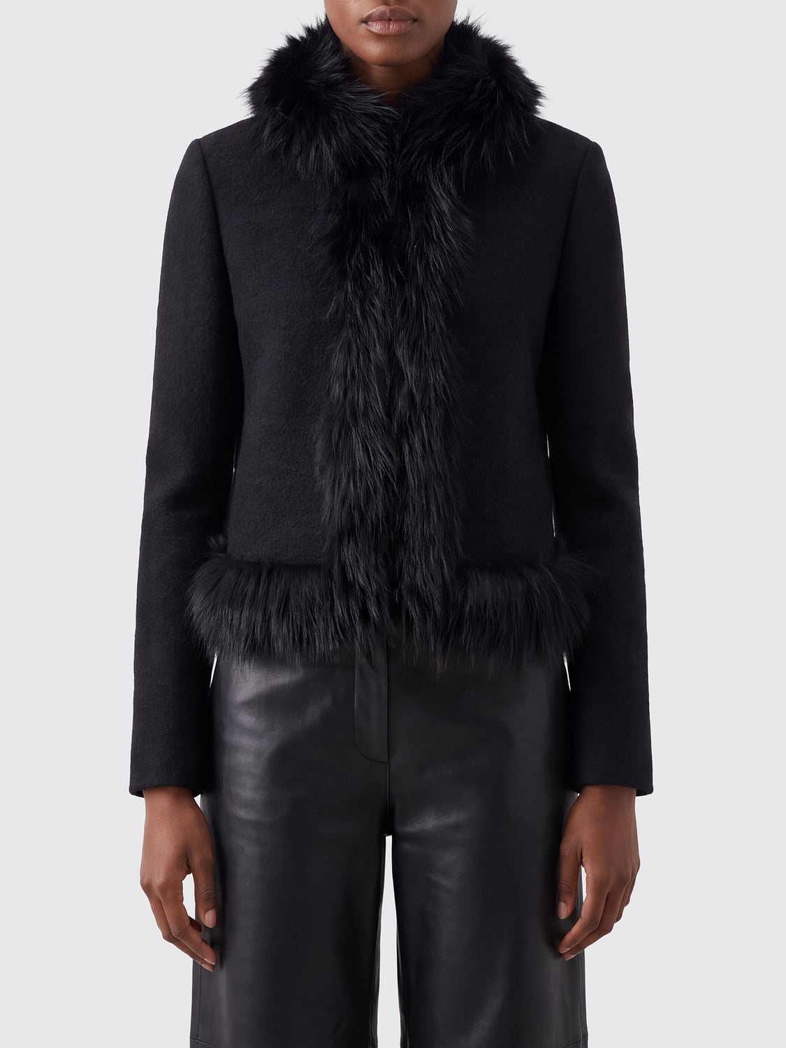 FENDI ABRIGO: Abrigo corto de botonadura sencilla Fendi en mezcla de lana con cuello alto, Negro - Img 1