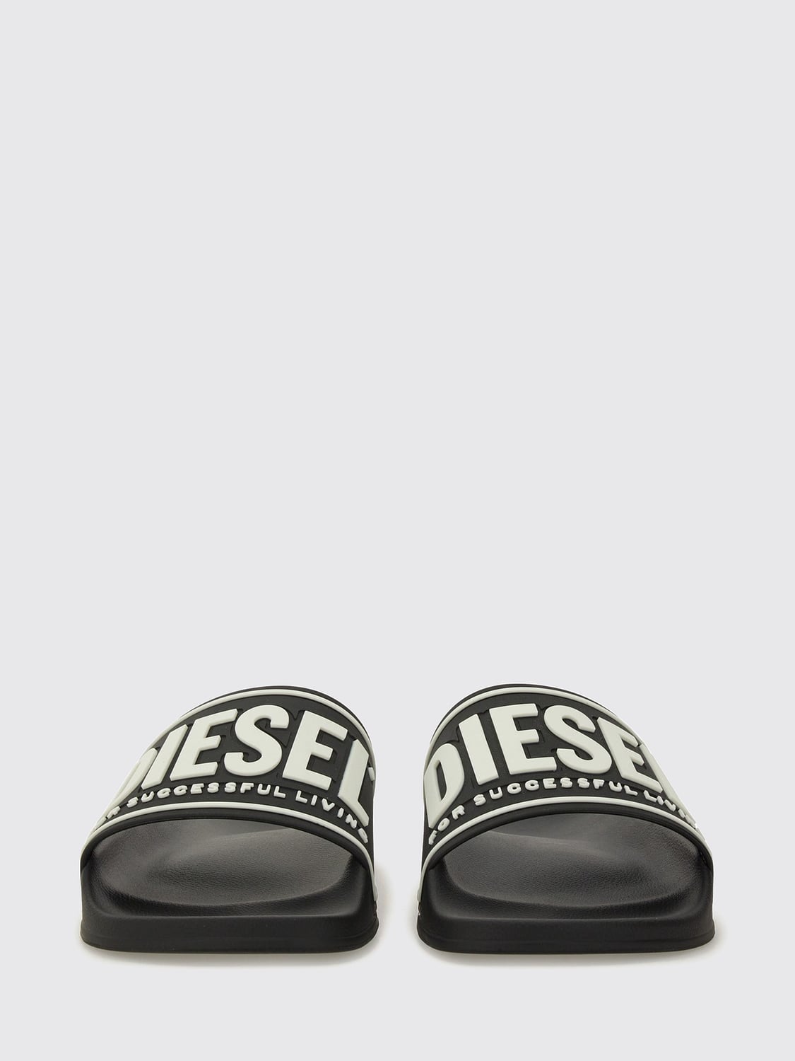 DIESEL 샌들: DIESEL Sa-Mayemi CC 엠보싱 로고 해변용 고무 슬라이드, 블랙 - Img 4