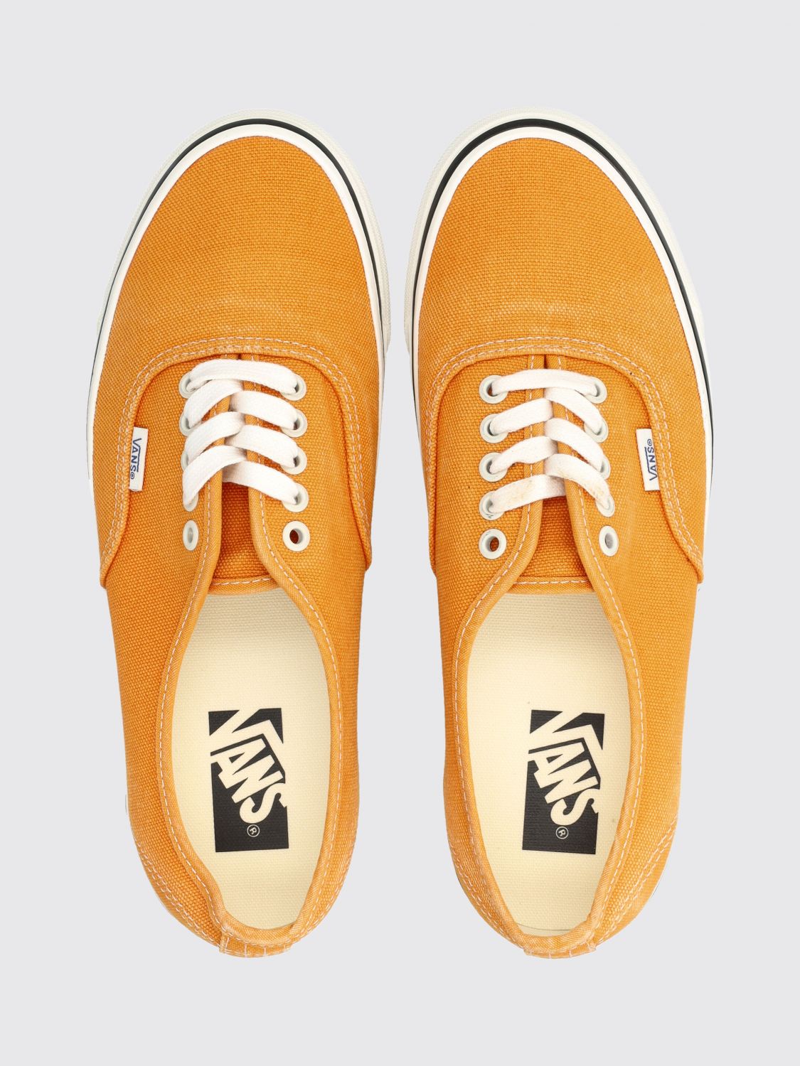 VANS СПОРТИВНАЯ ОБУВЬ: Низкие кеды Vans LX Authentic 44 из хлопкового канваса с принтом звезд, Оранжевый - Img 4