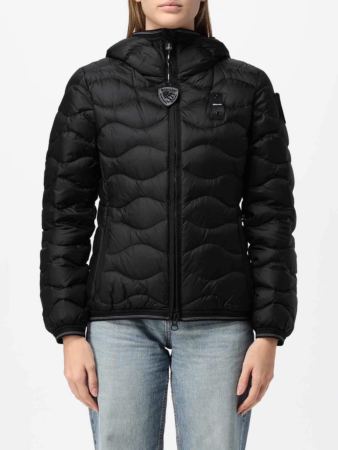 BLAUER JACKE: Blauer Wasserabweisende, kurze Daunenjacke mit Kapuze und Logo-Patch, Schwarz - Img 1