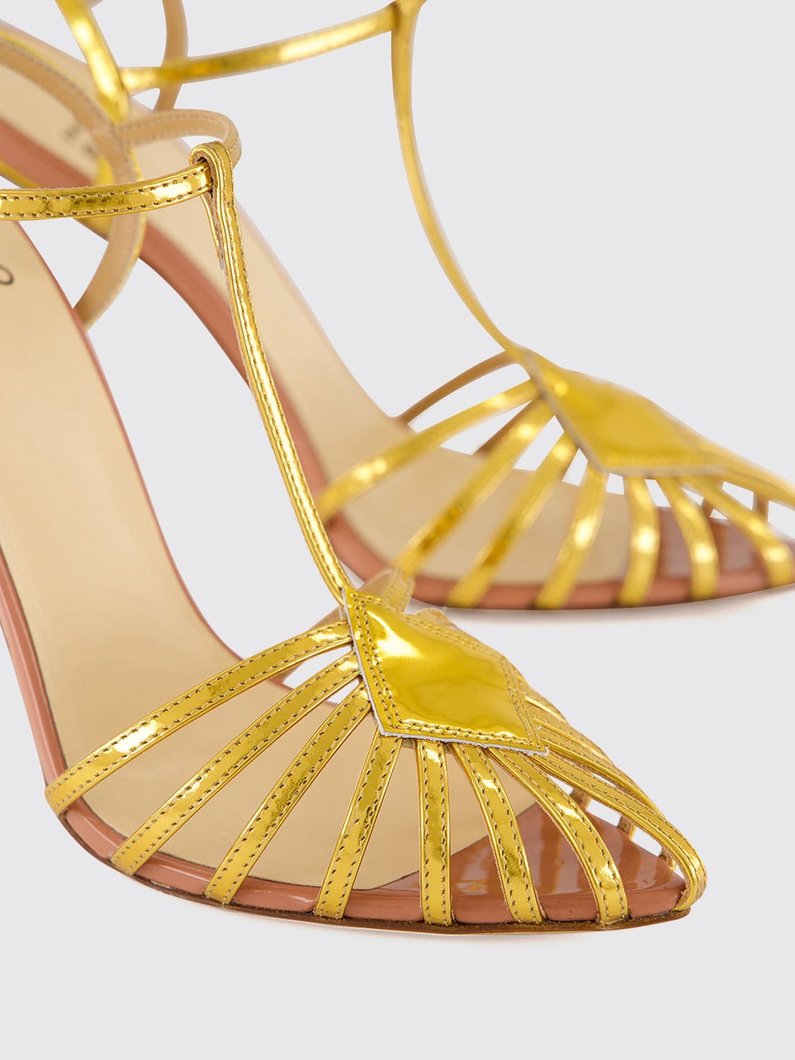 FRANCESCO RUSSO SANDALEN MIT ABSATZ: T-Strap-Sandalen aus laminiertem Leder von Francesco Russo mit hohem Stiletto-Absatz, Gold - Img 4