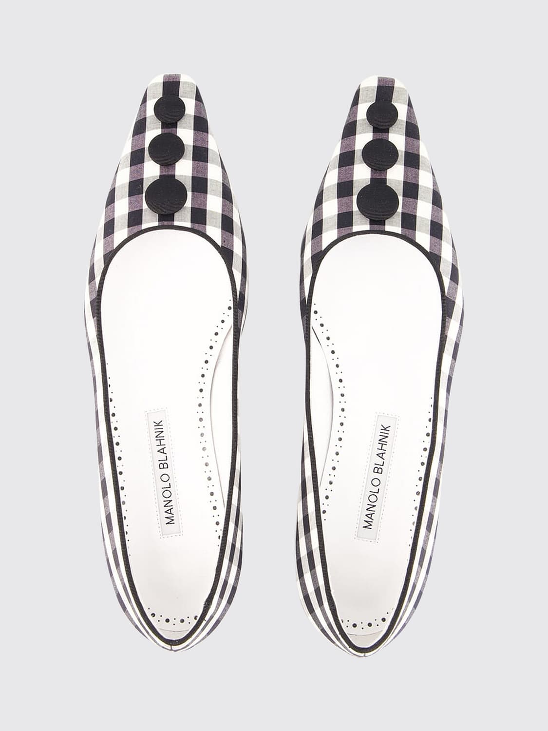 MANOLO BLAHNIK バレリーナシューズ: MANOLO BLAHNIK Alexa ギンガムコットン ポインテッドトゥ バレリーナフラット, ブラック - Img 4