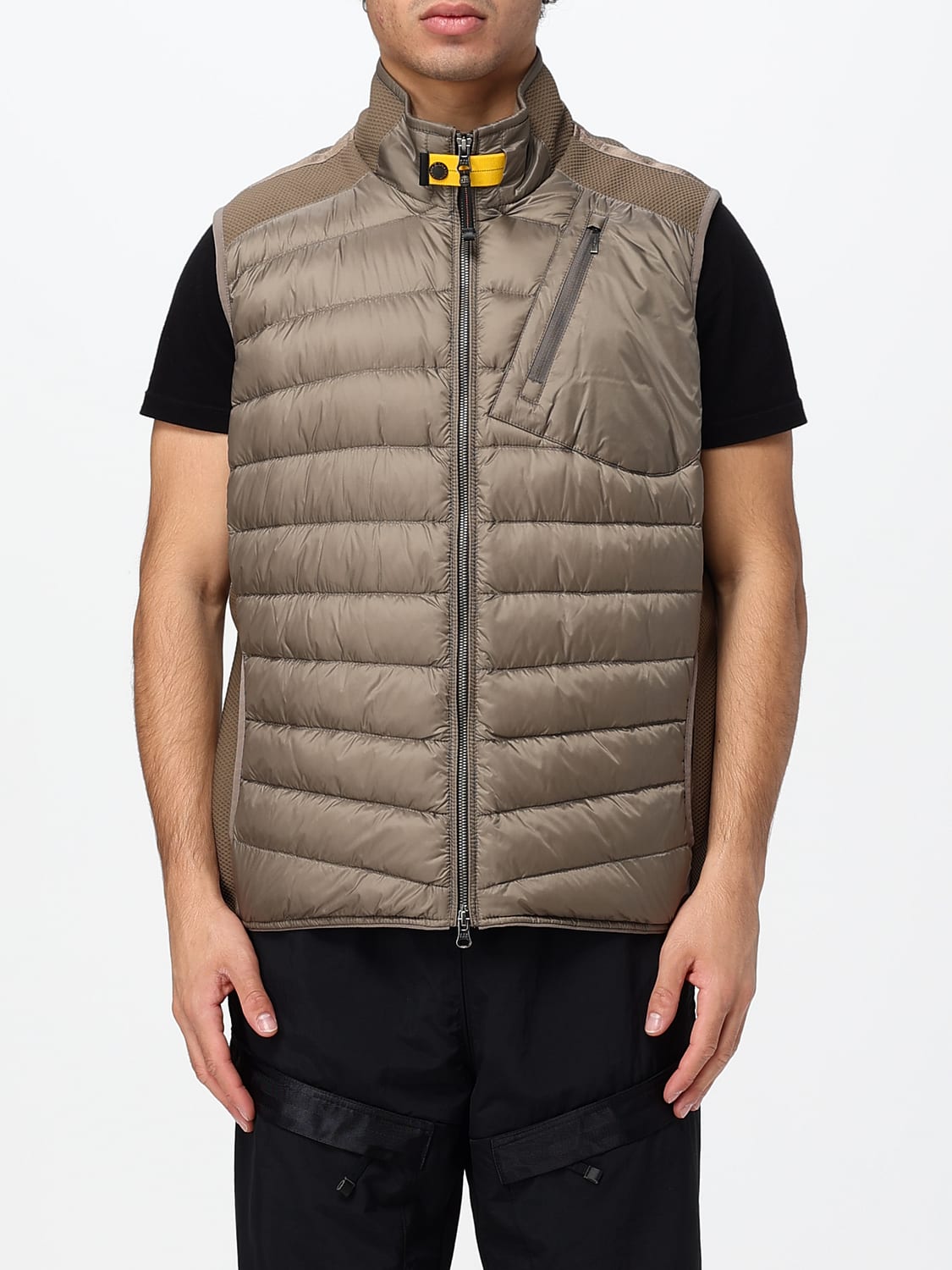 PARAJUMPERS スーツベスト: PARAJUMPERS Warm Up ハイネック キルティングナイロン パッド入りベスト, マッド - Img 1