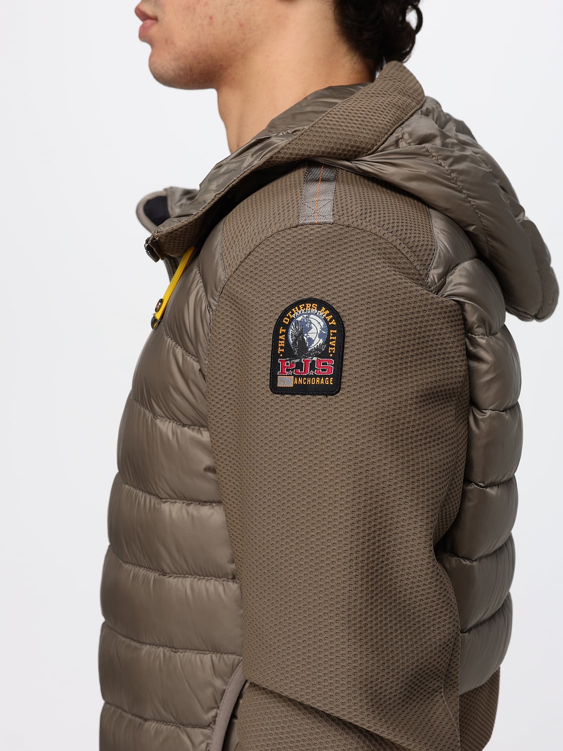 PARAJUMPERS ジャケット: PARAJUMPERS リサイクルナイロン&ソフトシェル製 フード付きパファージャケット, マッド - Img 4