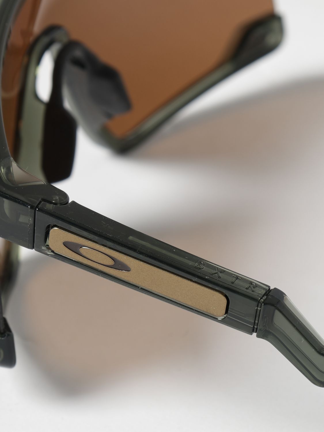 OAKLEY СОЛНЦЕЗАЩИТНЫЕ ОЧКИ: Солнцезащитные очки Мужское Oakley, Оливковый - Img 4