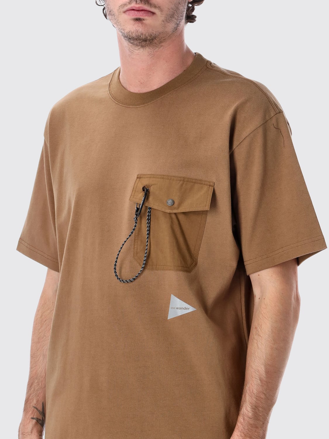 AND WANDER CAMISETA: Camiseta hombre And Wander, Marrón - Img 3