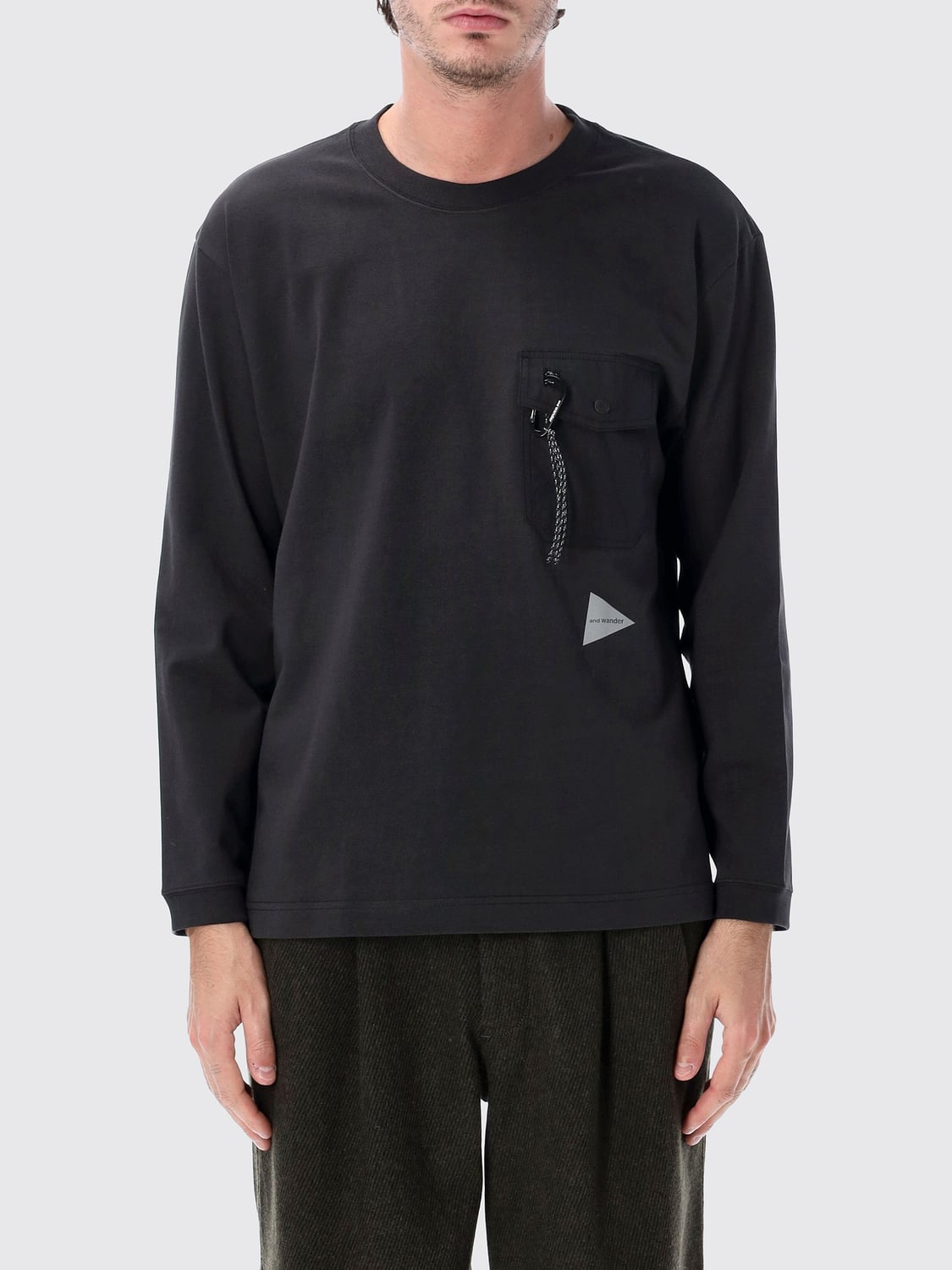AND WANDER T-SHIRT: T-shirt herren And Wander, Schwarz - Img 1