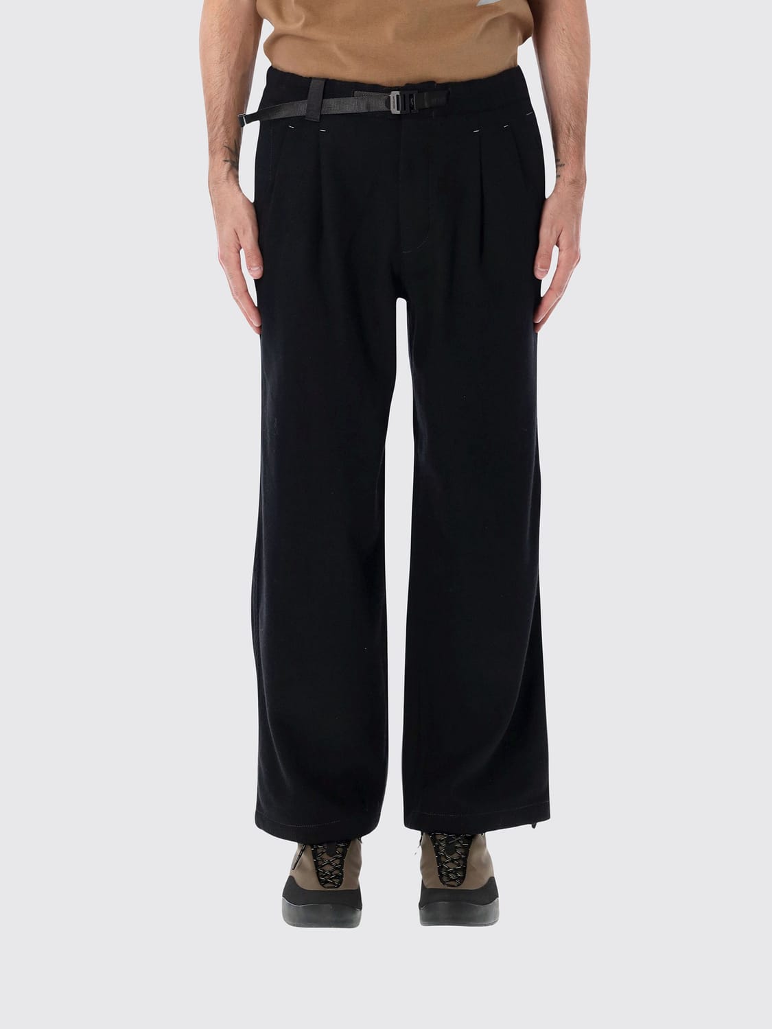 AND WANDER PANTS: Pants men And Wander, Black - Img 1