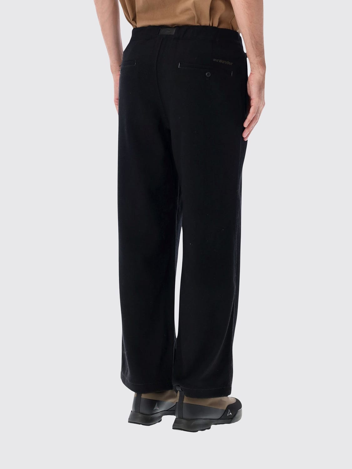 AND WANDER PANTS: Pants men And Wander, Black - Img 2