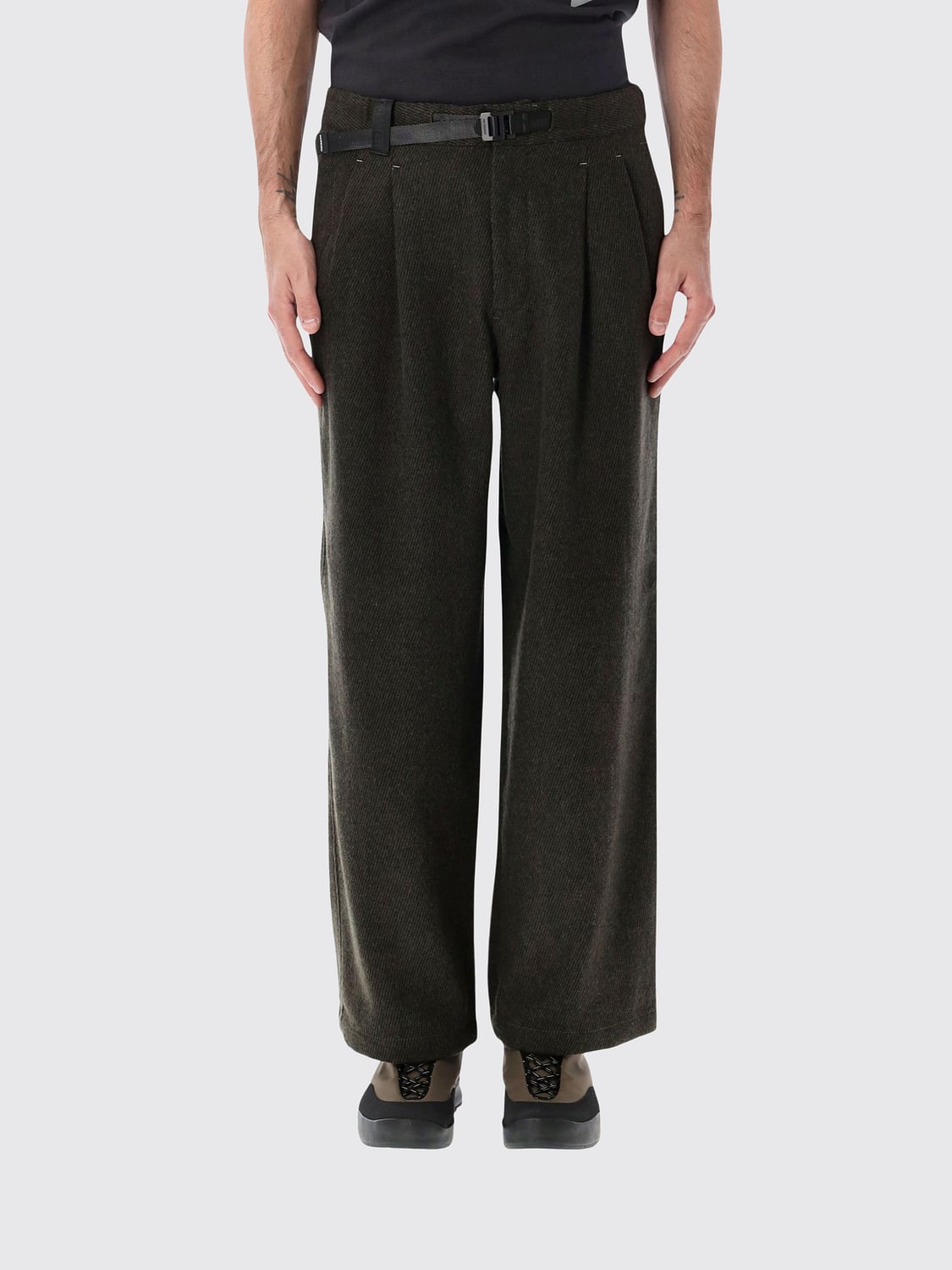 AND WANDER PANTS: Pants men And Wander, Kaki - Img 1