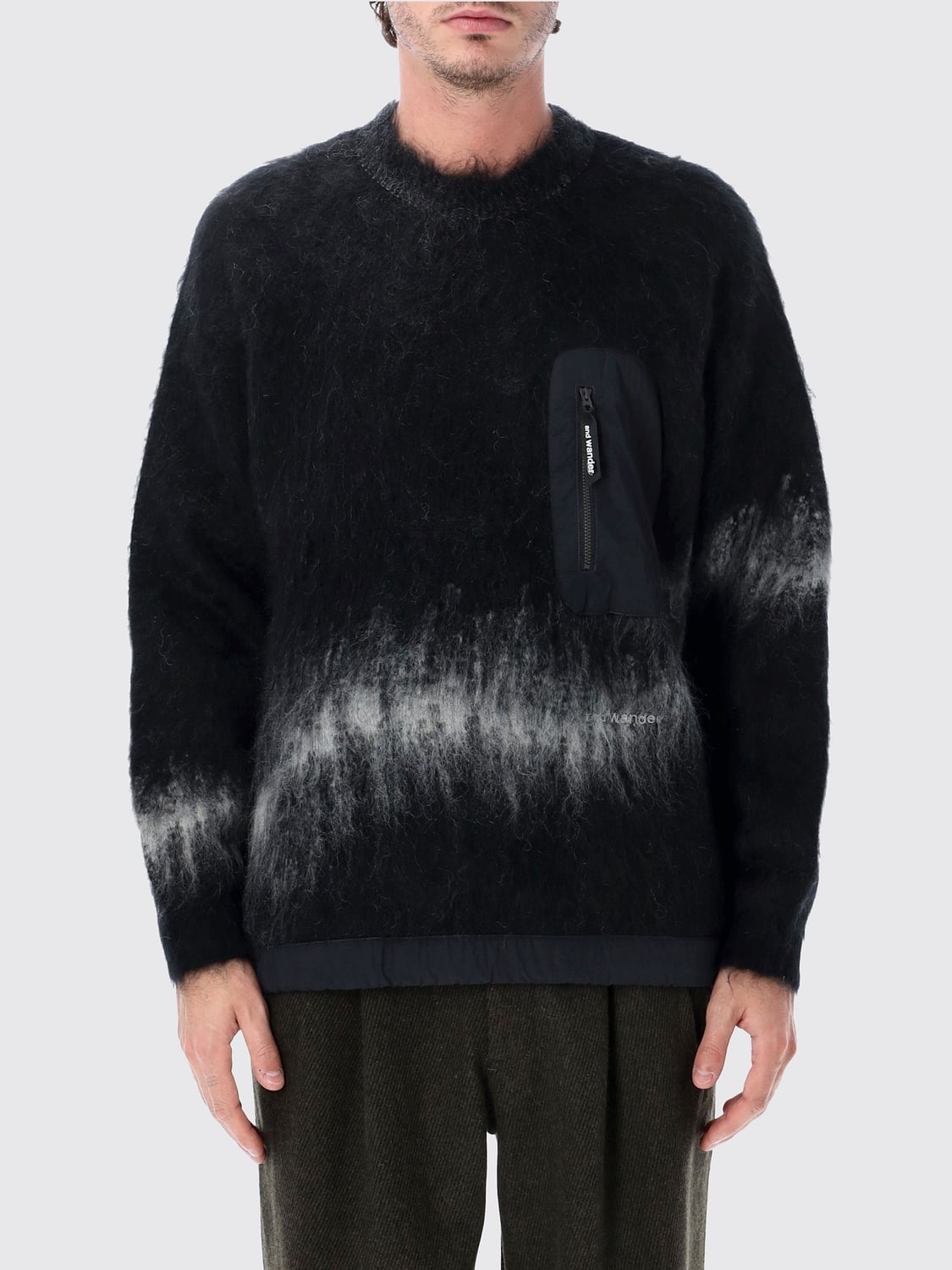 AND WANDER PULL: Pull homme And Wander, Noir - Img 1