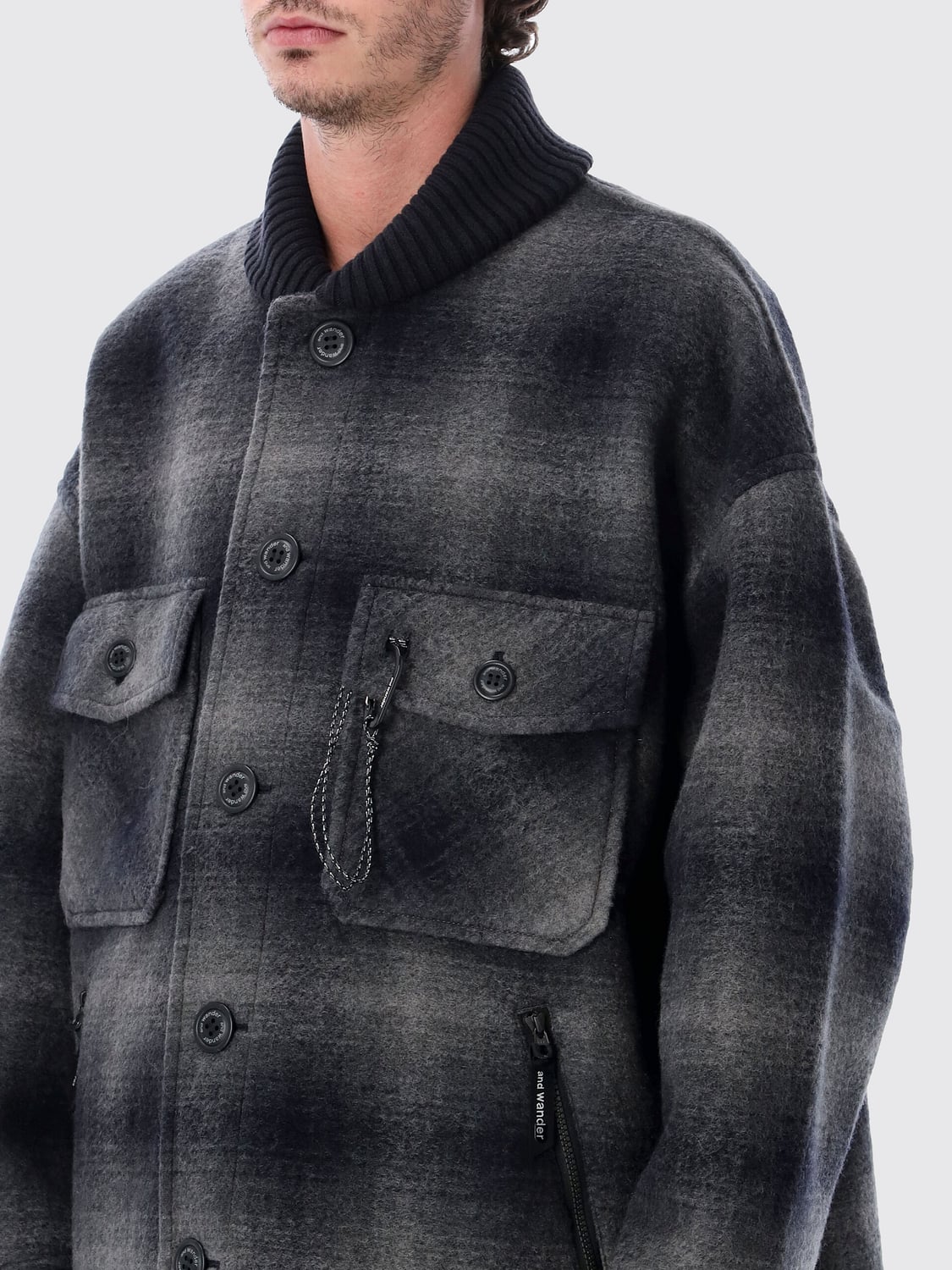 AND WANDER JACKET: Jacket men And Wander, Charcoal - Img 3