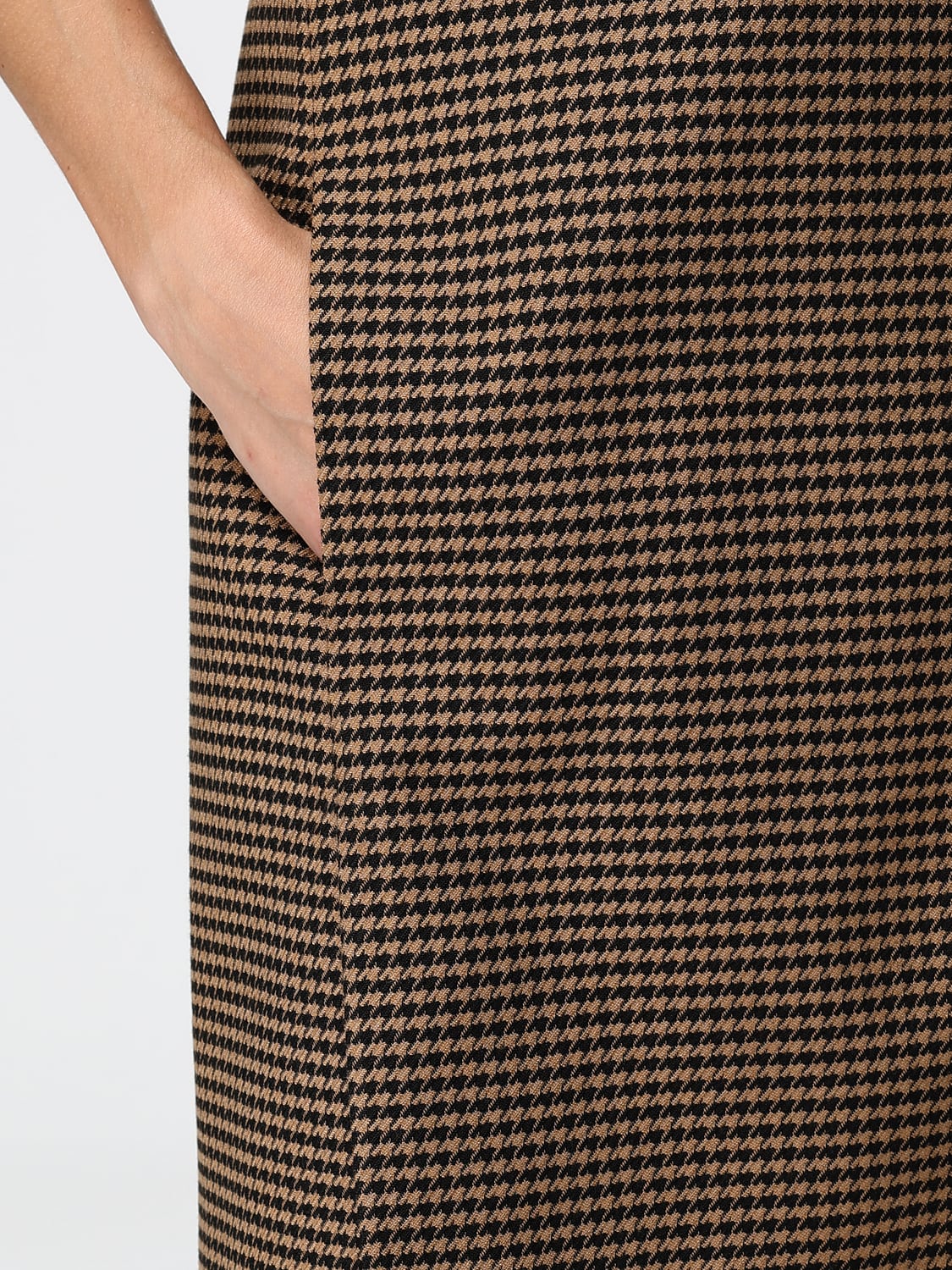 COURRÈGES KLEID: Ärmelloses A-Linien-Minikleid von Courrèges mit Hahnentrittmuster, Braun - Img 3