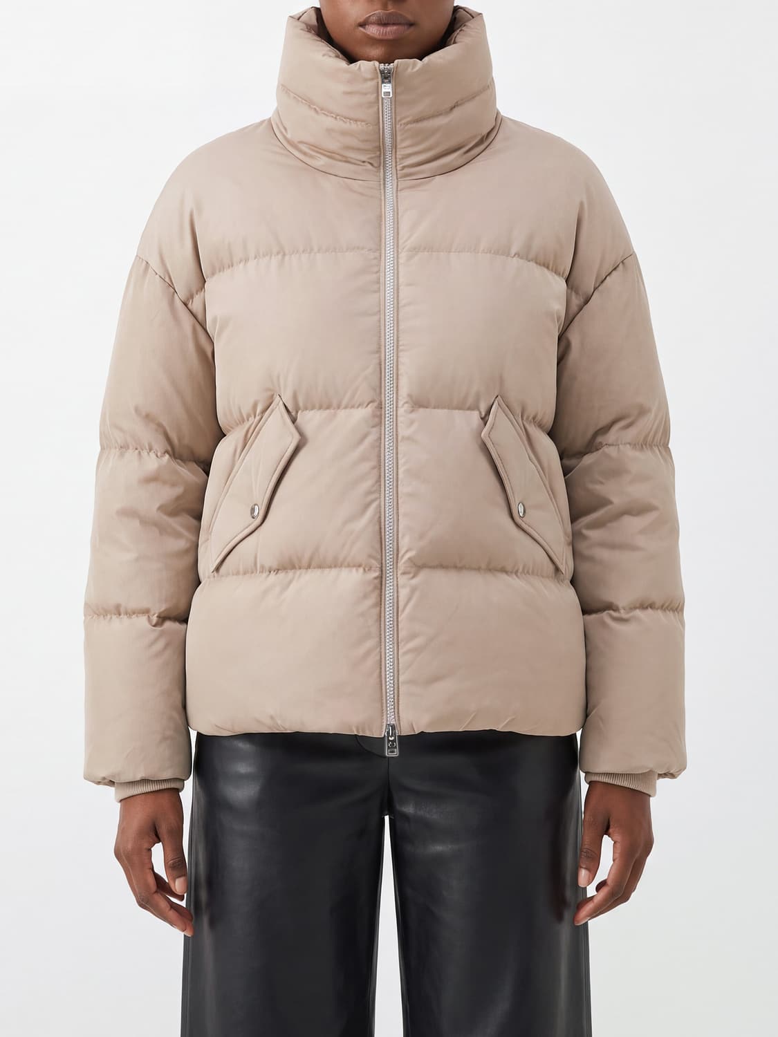 WOOLRICH GIACCA: Piumino Woolrich corto in nylon trapuntato idrorepellente con collo alto, Tortora - Img 1