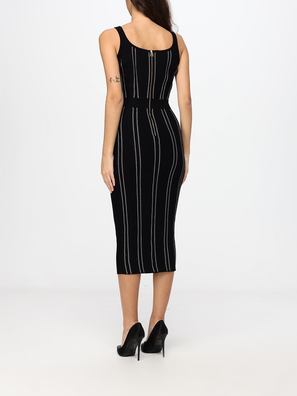 ELISABETTA FRANCHI ABITO: Abito midi a tubino Elisabetta Franchi in maglia a righe con spalle scoperte, Nero - Img 2