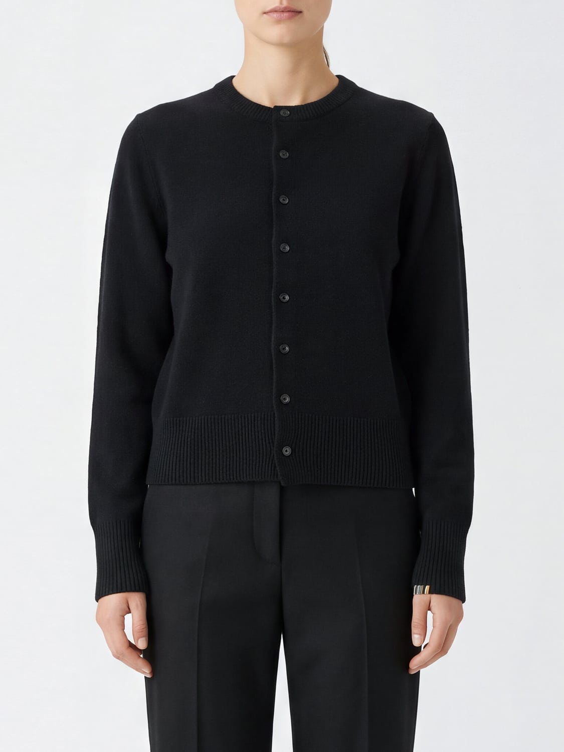 EXTREME CASHMERE PULLOVER: Geknöpfter Kaschmir-Cardigan mit Rundhalsausschnitt von Extreme Cashmere, Schwarz - Img 1