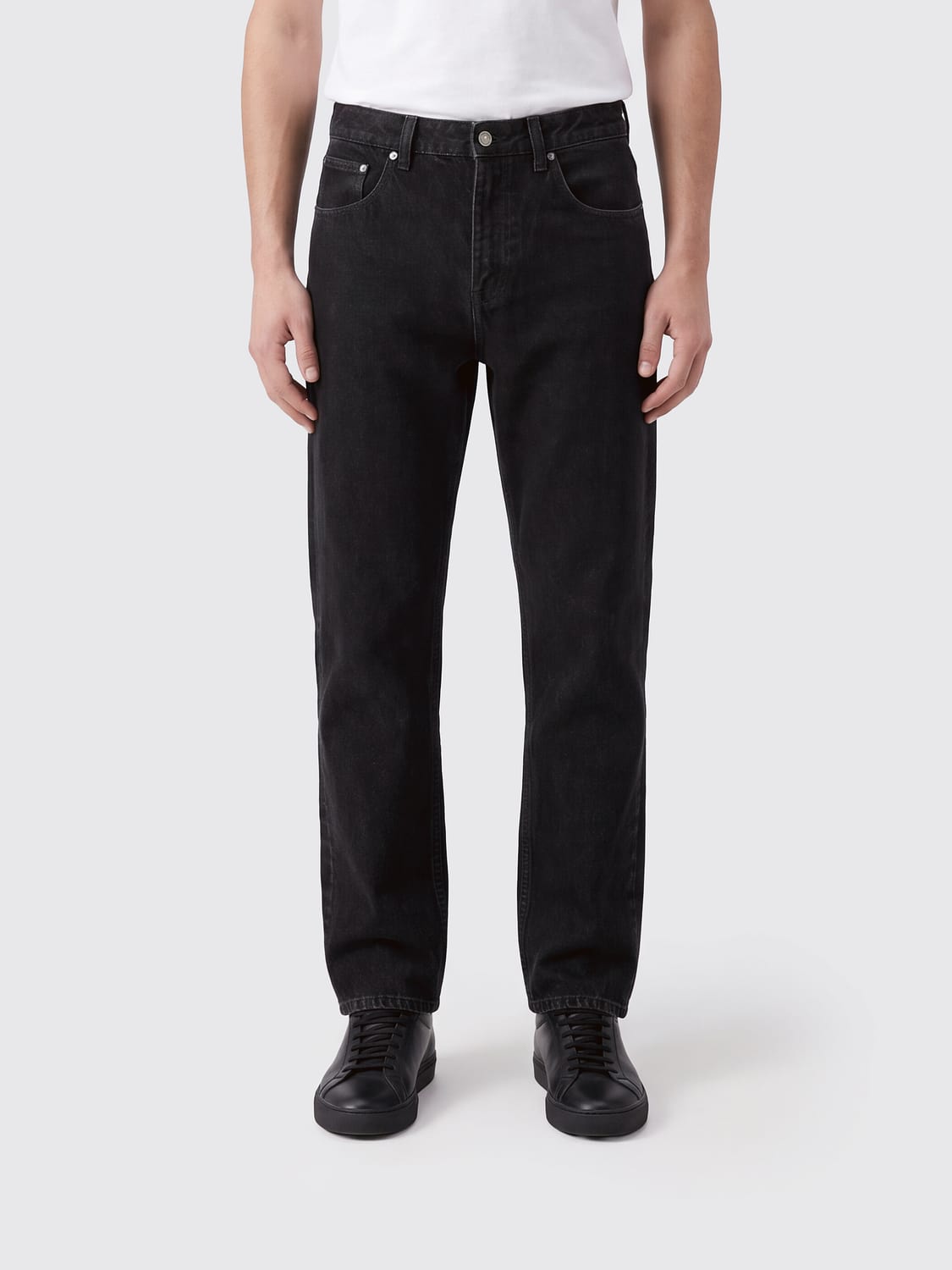 ENTIRE STUDIOS JEANS: Seth Straight-Leg Jeans ENTIRE STUDIOS with a Mid-Rise Waist in Cotton Denim, Black - Img 1