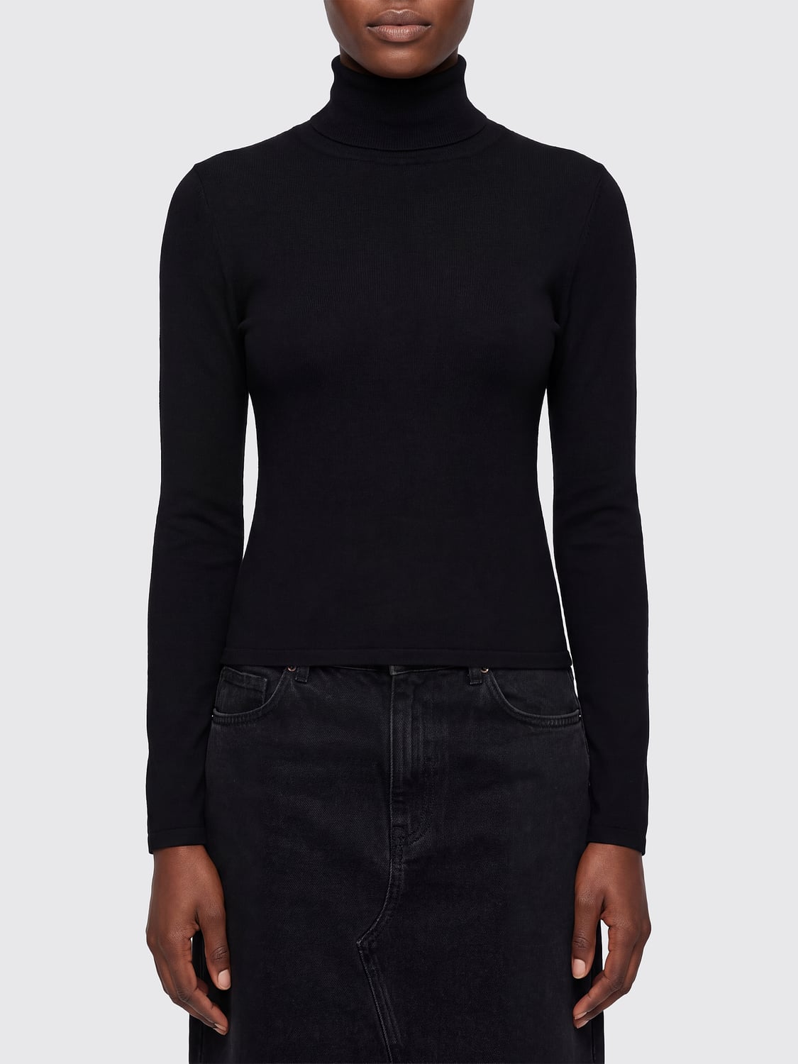 VINCE PULLOVER: Langärmliger Slim-Fit-Rollkragenpullover von Vince aus Baumwolle, Schwarz - Img 1