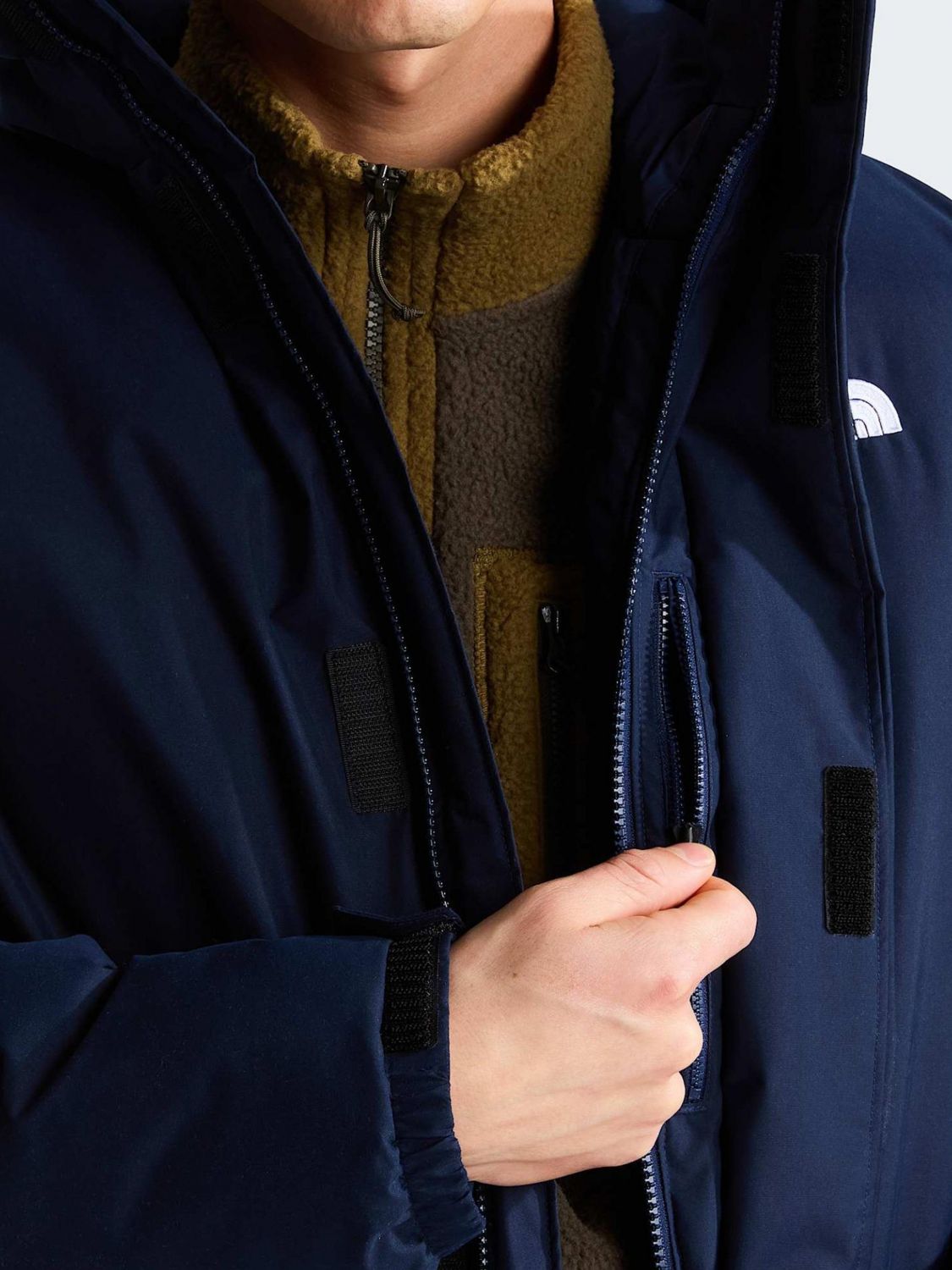 THE NORTH FACE 外套: THE NORTH FACE 连帽防风夹克,采用防水 DryVent™ 技术, 海军蓝 - Img 3