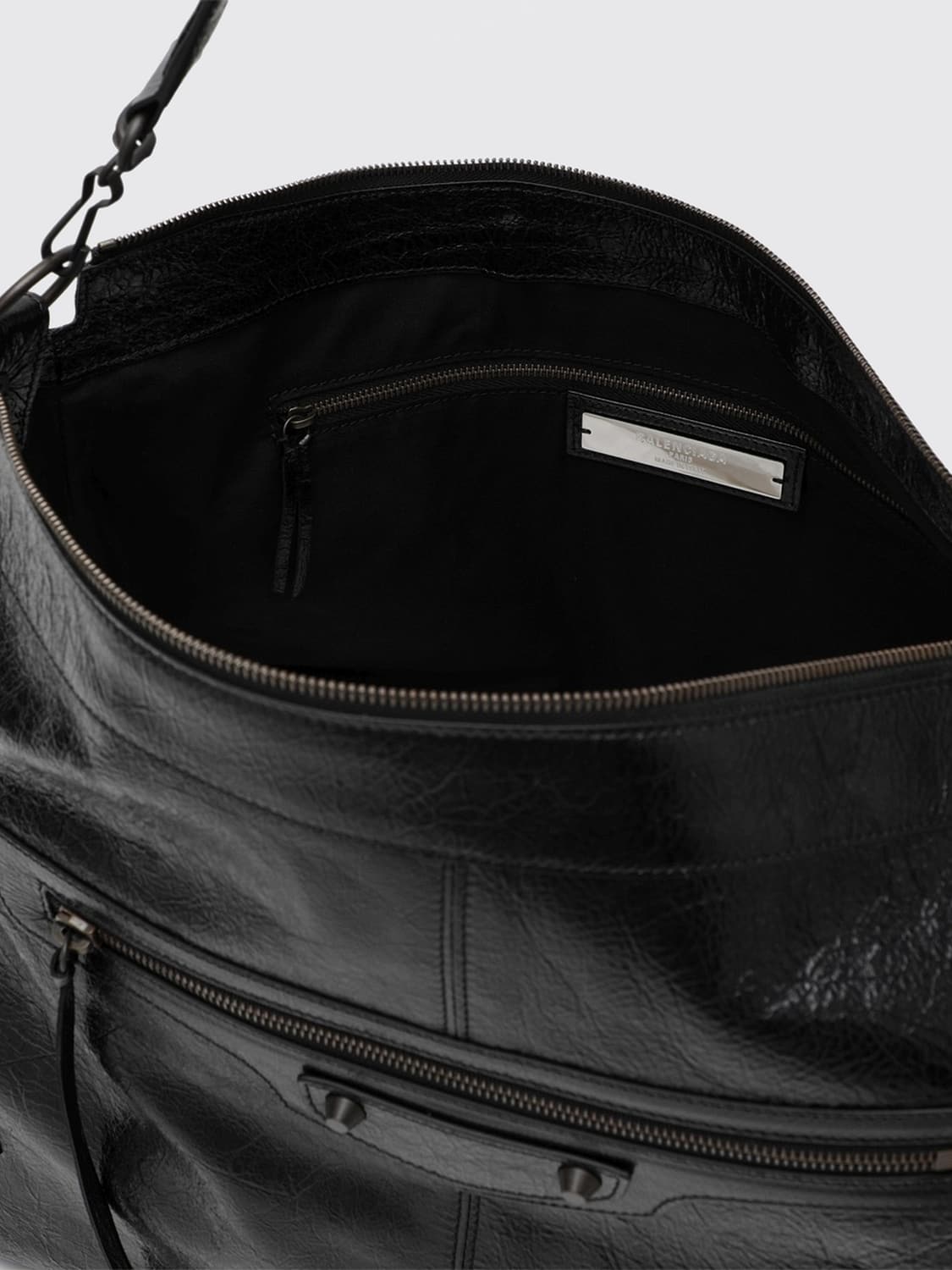 BALENCIAGA BORSA A TRACOLLA: Borsa a spalla Le City Moto Balenciaga in pelle di agnello Arena con borchie, Nero - Img 5