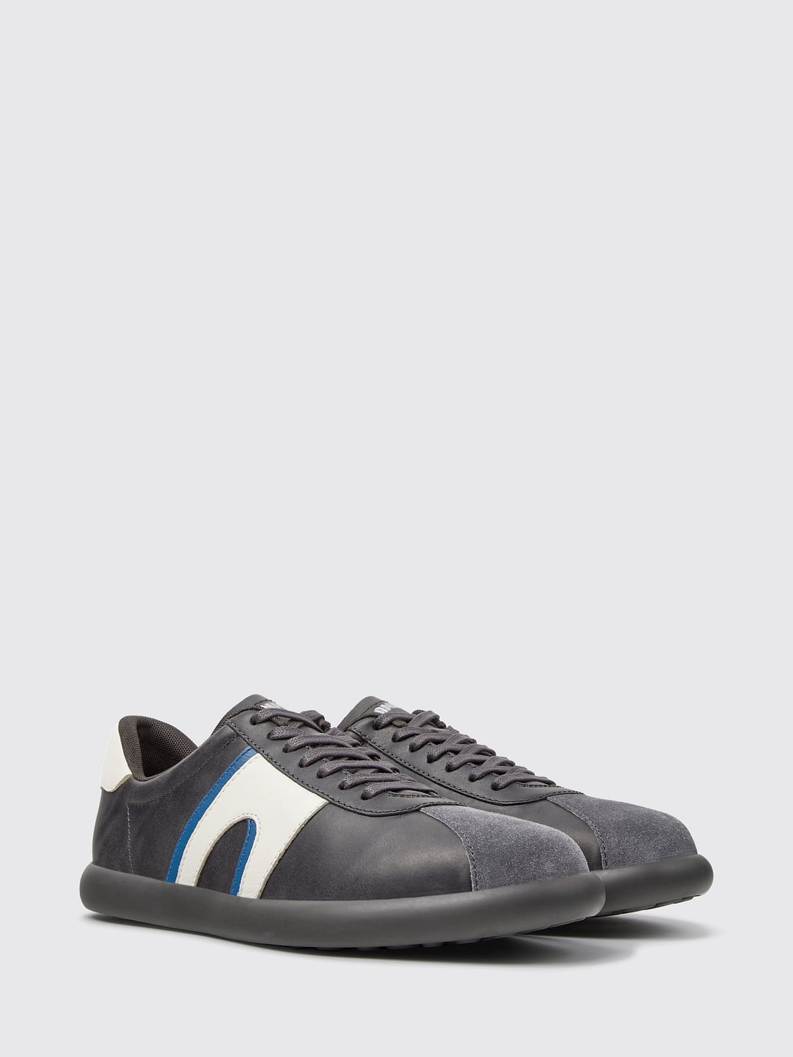 CAMPER BASKETS: Baskets basses Pelotas Soller Camper en cuir de veau avec logo contrastant, Gris - Img 2