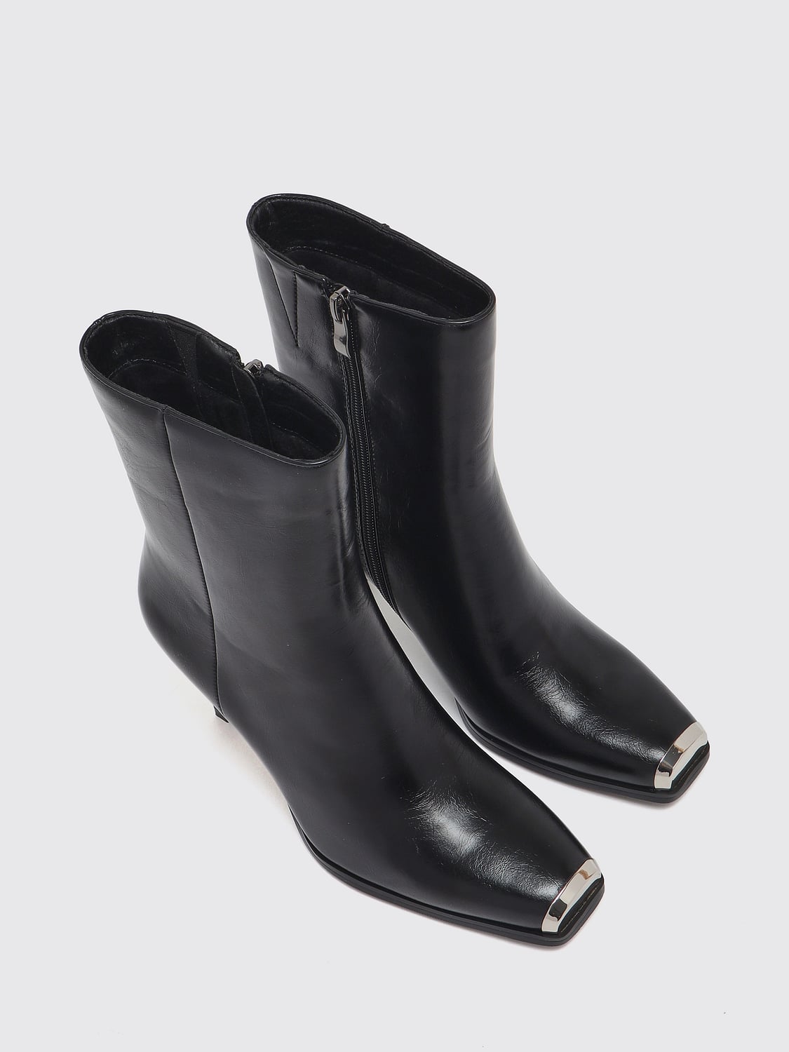 TWENTY FOURHAITCH FLACHE STIEFELETTEN: Flache stiefeletten damen Twenty Fourhaitch, Schwarz - Img 2