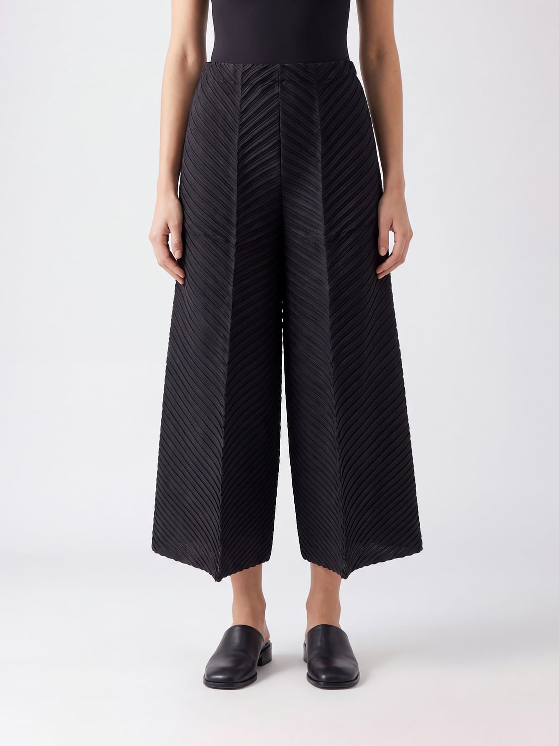 ISSEY MIYAKE PANTALONES: Pantalones mujer Issey Miyake, Negro - Img 1