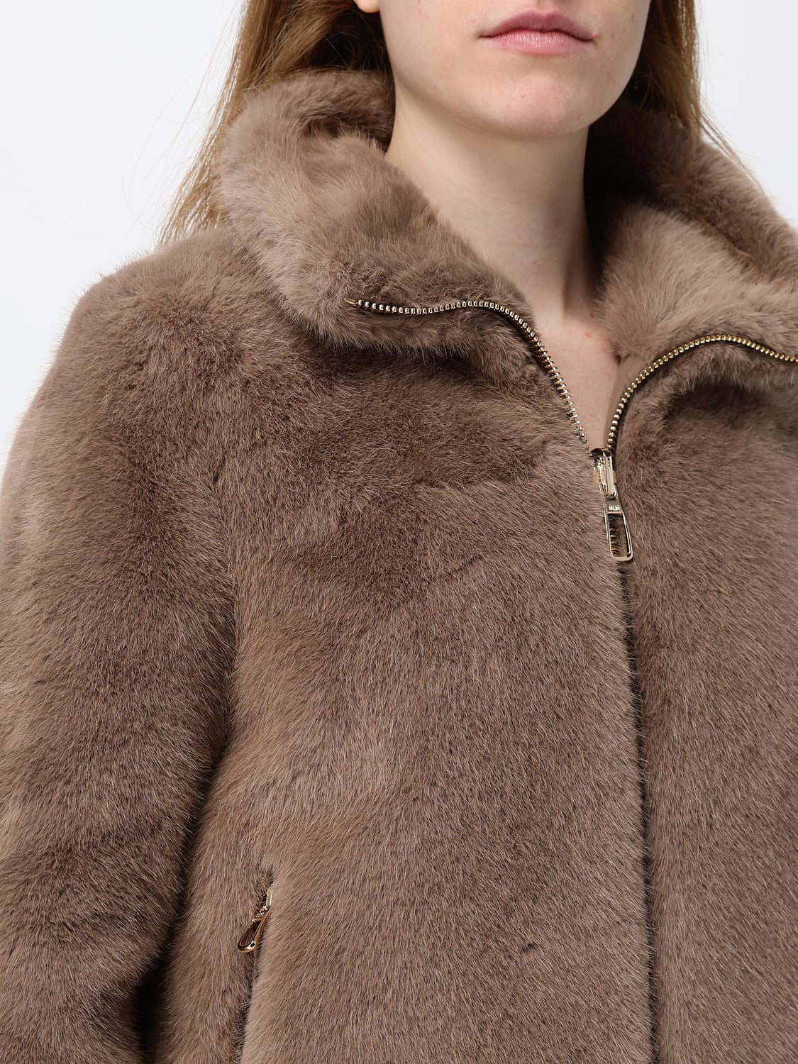 DUNO FUR COAT: Duno Manila Pejo Lari High-Neck Faux-Fur Jacket, Dove Grey - Img 4