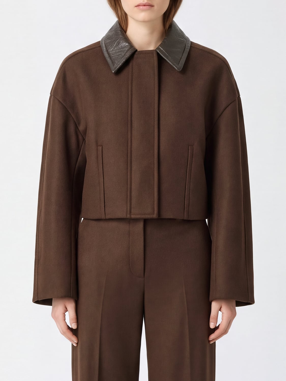 SPORTMAX MANTEL: Kurz geschnittener Mantel von Sportmax aus reiner Schurwolle mit Lederkragen, Kakao - Img 1