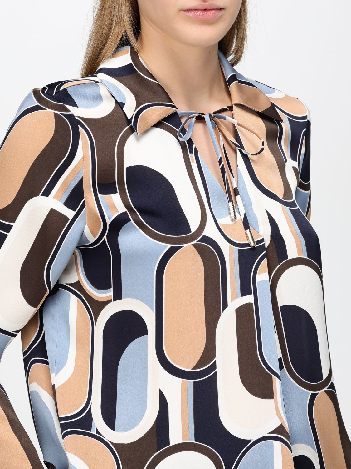 JOSEPH RIBKOFF CAMICIA: Camicia Joseph Ribkoff in raso con stampa astratta e fiocco da annodare, Fantasia - Img 3