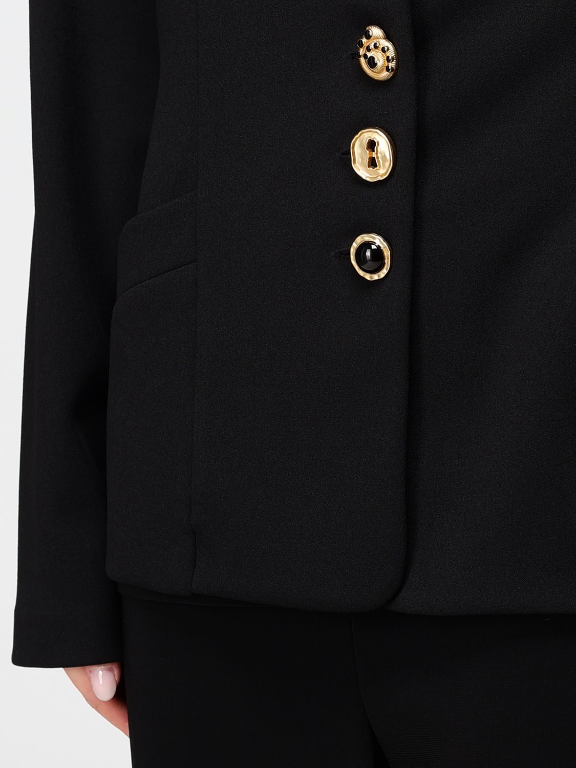 JOSEPH RIBKOFF GIACCA: Blazer corto Joseph Ribkoff con bottoni gioiello e rever a lancia, Nero - Img 3