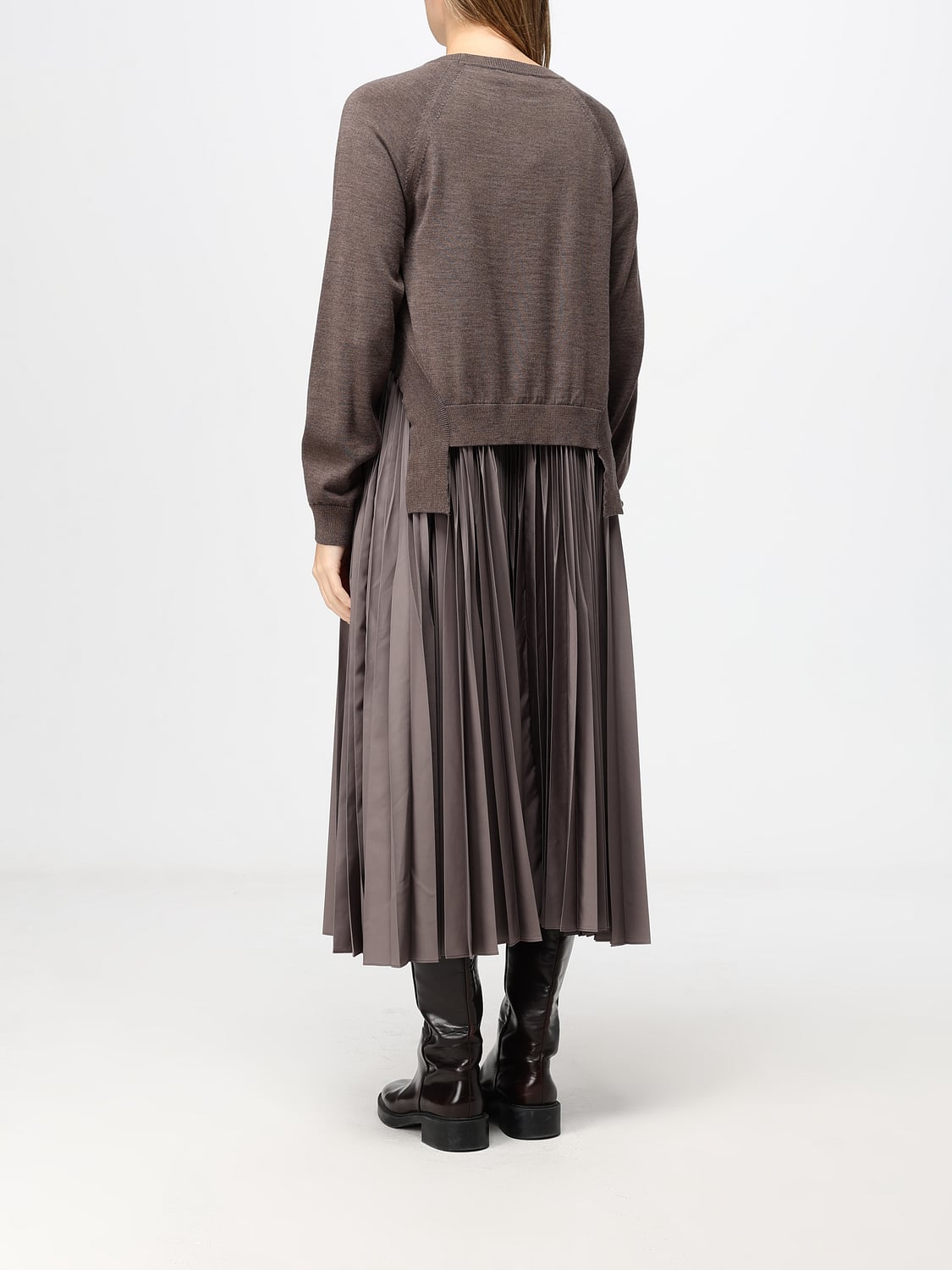 MEIMEIJ ABITO: Abito midi in maglia di pura lana vergine Meimeij con gonna plissé e strass, Tortora - Img 2