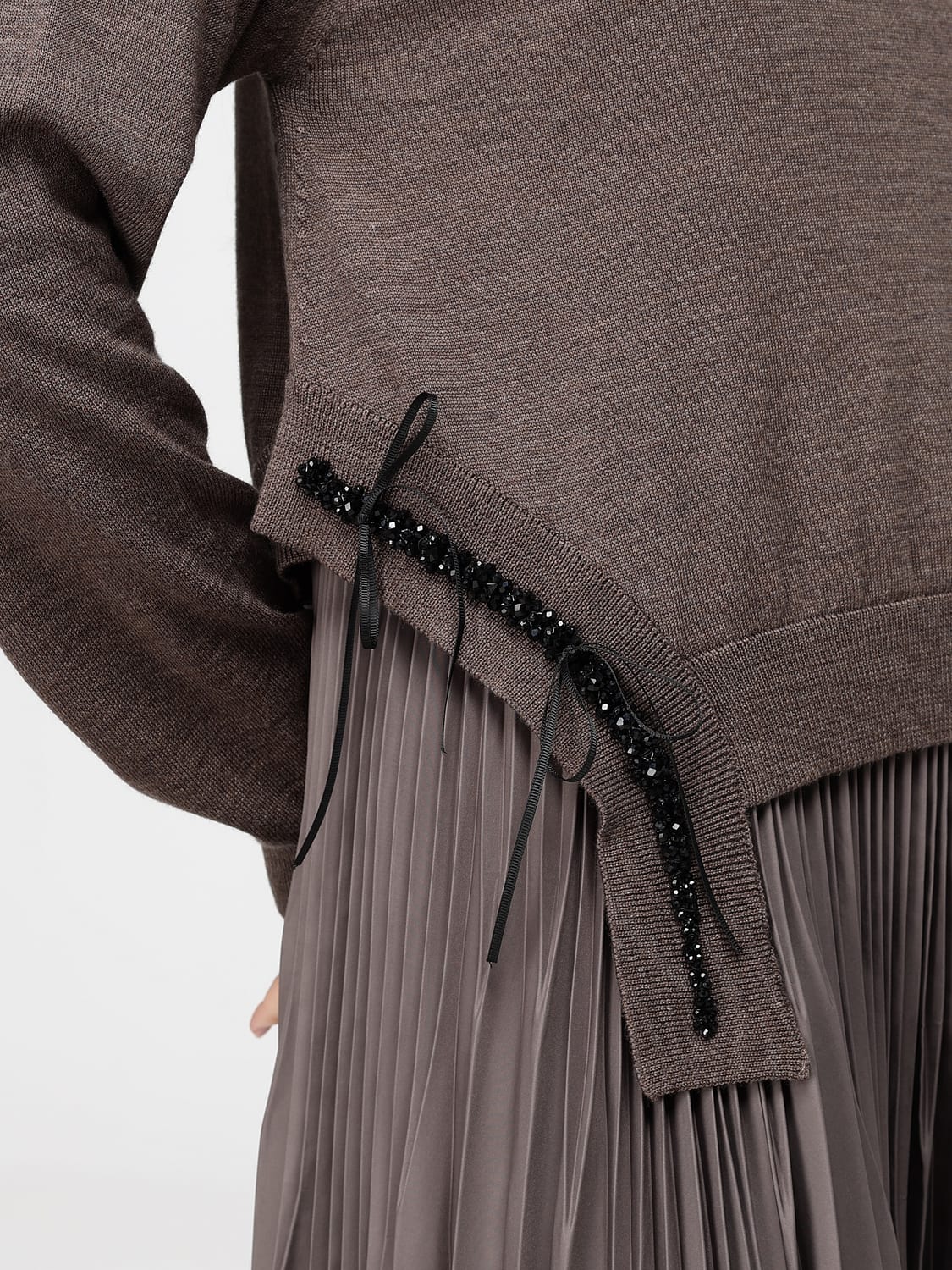 MEIMEIJ ABITO: Abito midi in maglia di pura lana vergine Meimeij con gonna plissé e strass, Tortora - Img 3