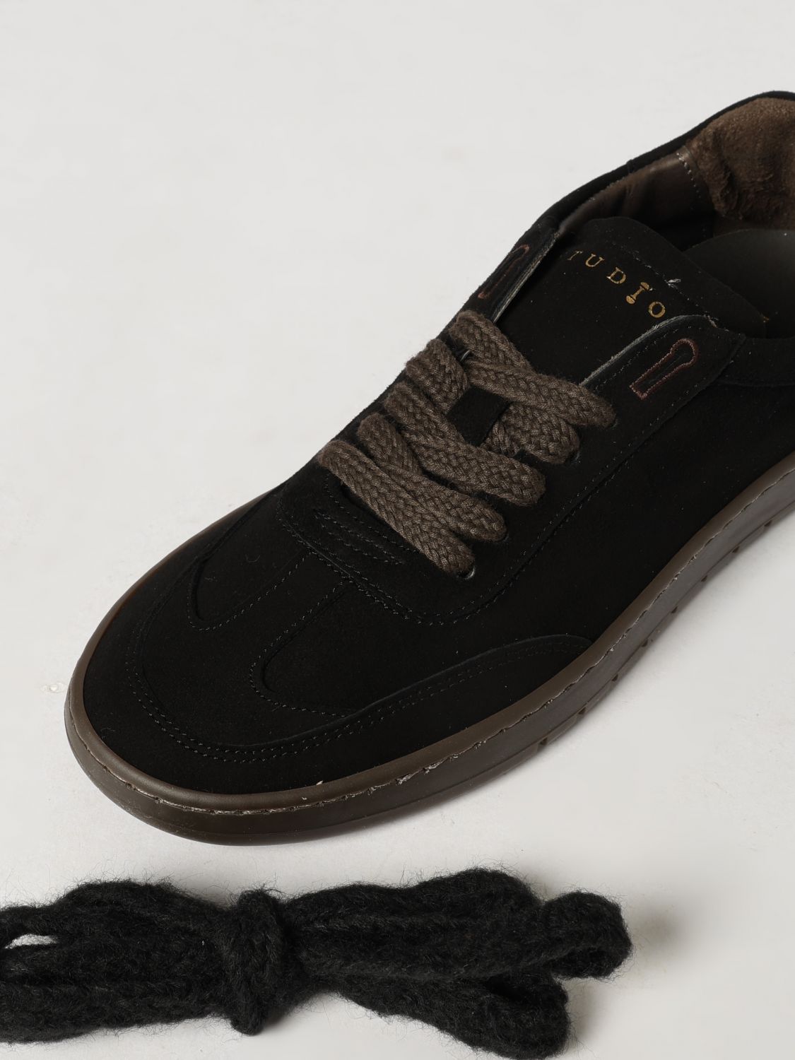 PIUMHA BASKETS: Baskets basses Piumha en daim avec bout rond et logo brodé, Noir - Img 4