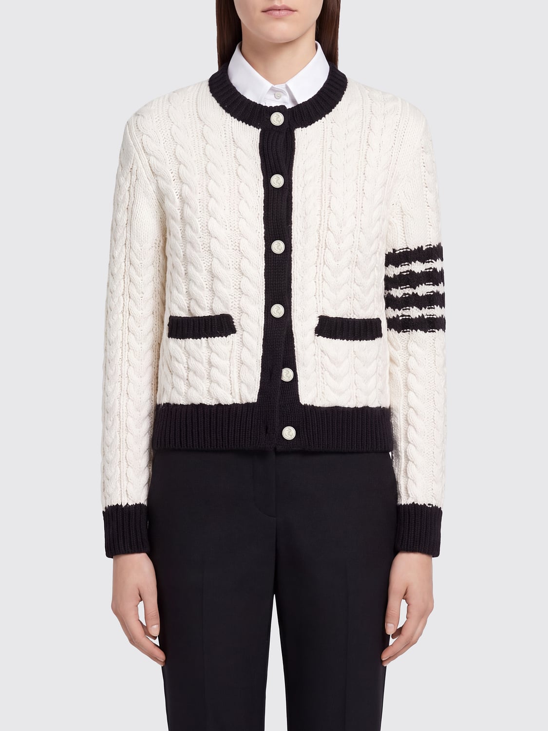 THOM BROWNE JERSEY: Cárdigan Thom Browne de lana virgen con cuello redondo y detalle 4-Bar, Blanco - Img 1
