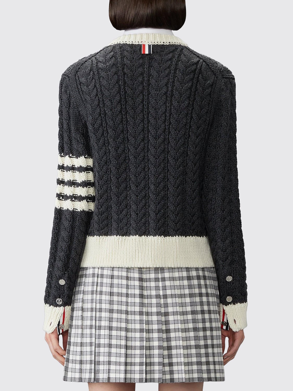 THOM BROWNE JERSEY: Cárdigan Thom Browne de lana virgen con cuello redondo y detalle 4-Bar, Gris - Img 2
