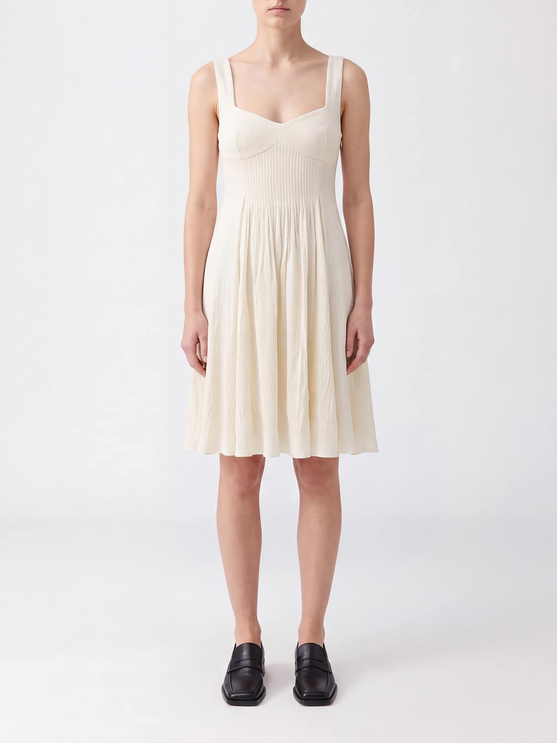 JW ANDERSON VESTIDO: Minivestido evasé JW Anderson de viscosa con escote en V y hombros descubiertos, Marfil - Img 1