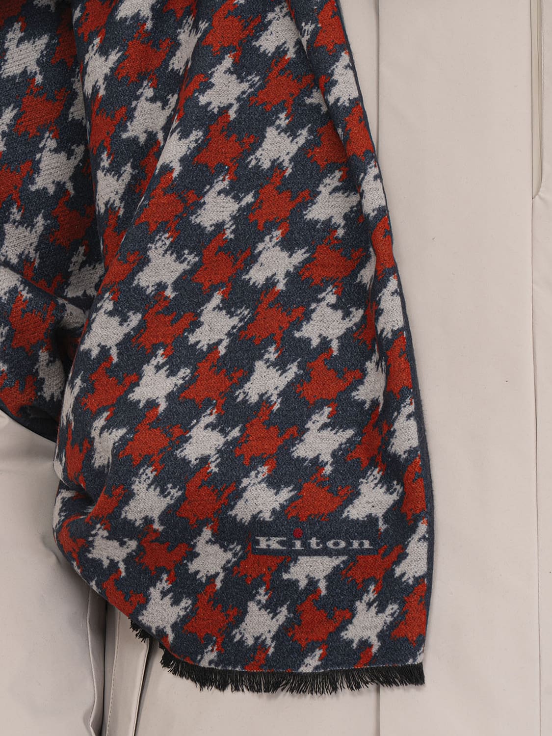 KITON BUFANDA: Bufanda hombre Kiton, Azul Oscuro - Img 2